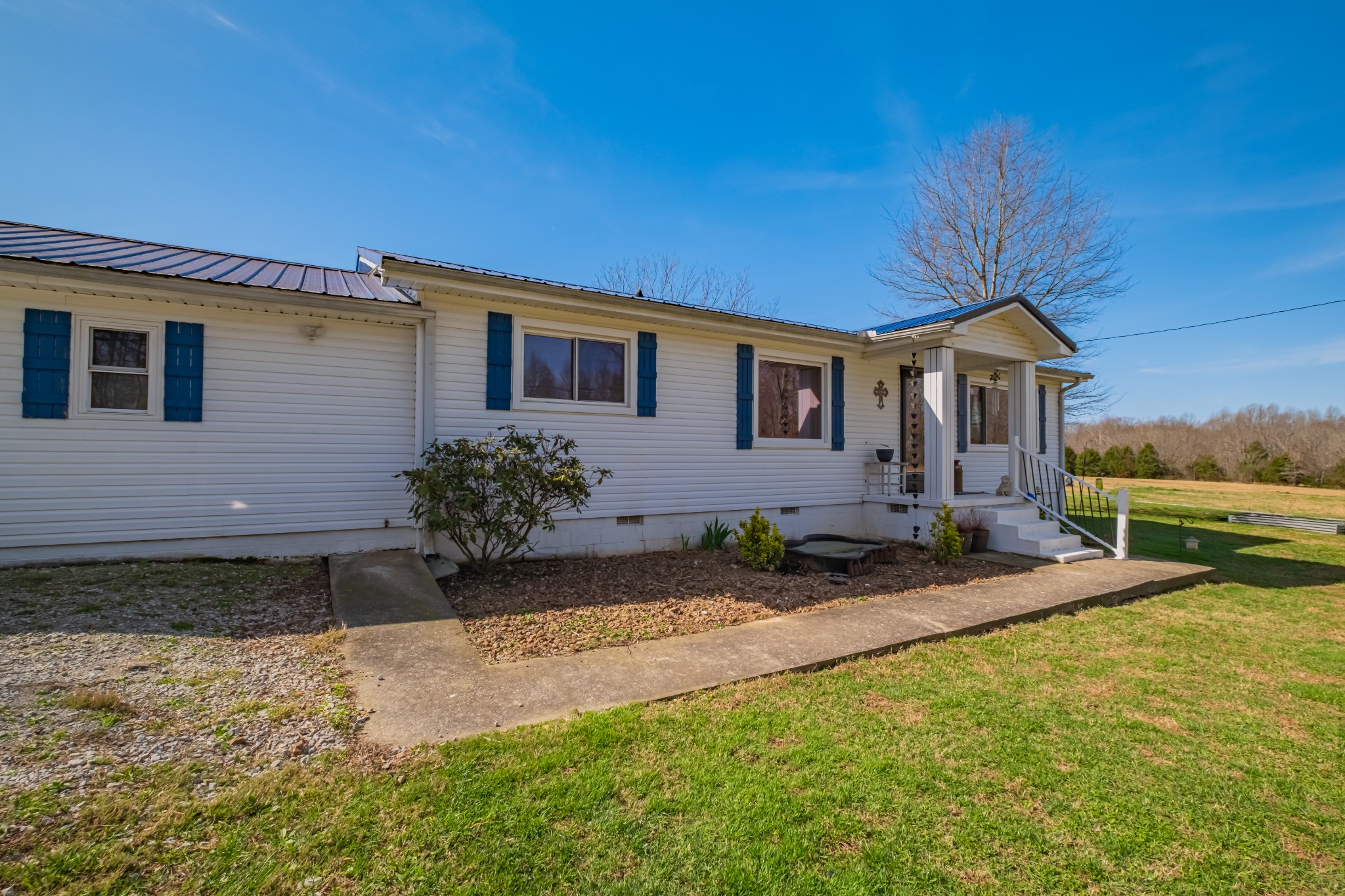 1919 Sixteenth Model Rd