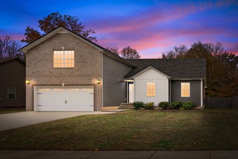 2336 Colston Dr Clarksville TN 37042