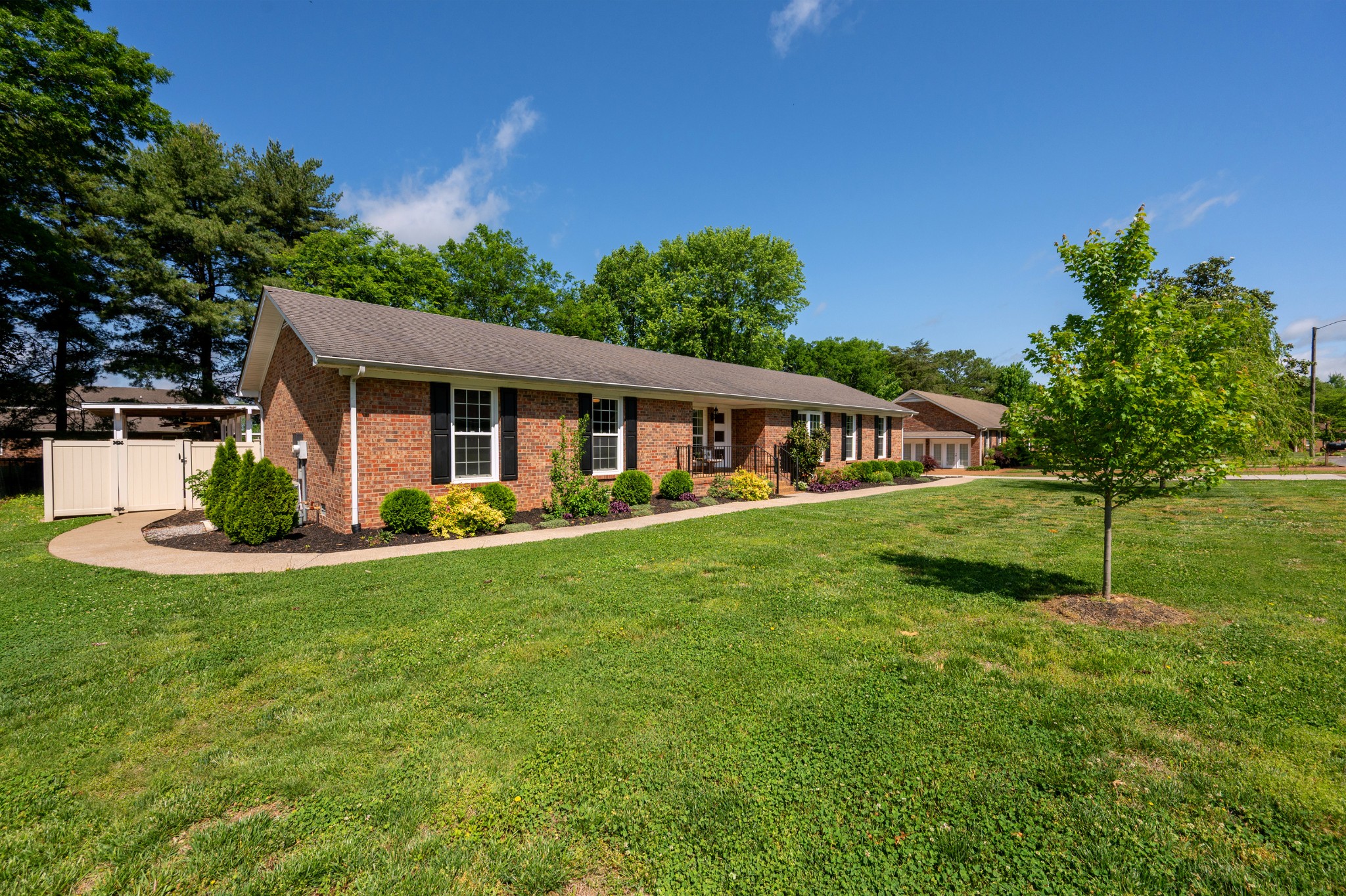 2607 Regency Park Dr
