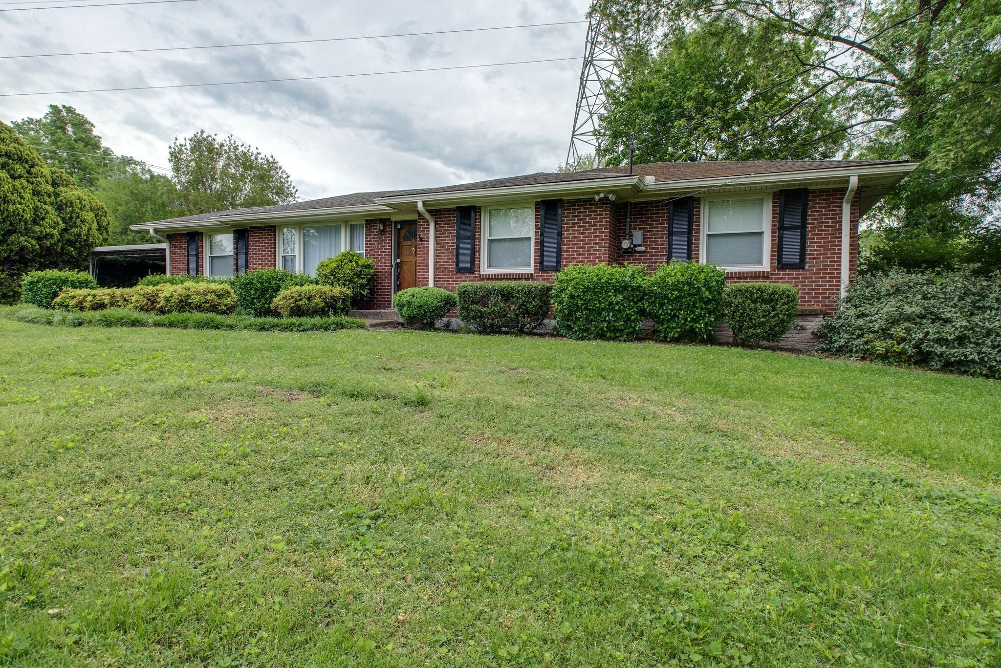 4900 Salem Dr