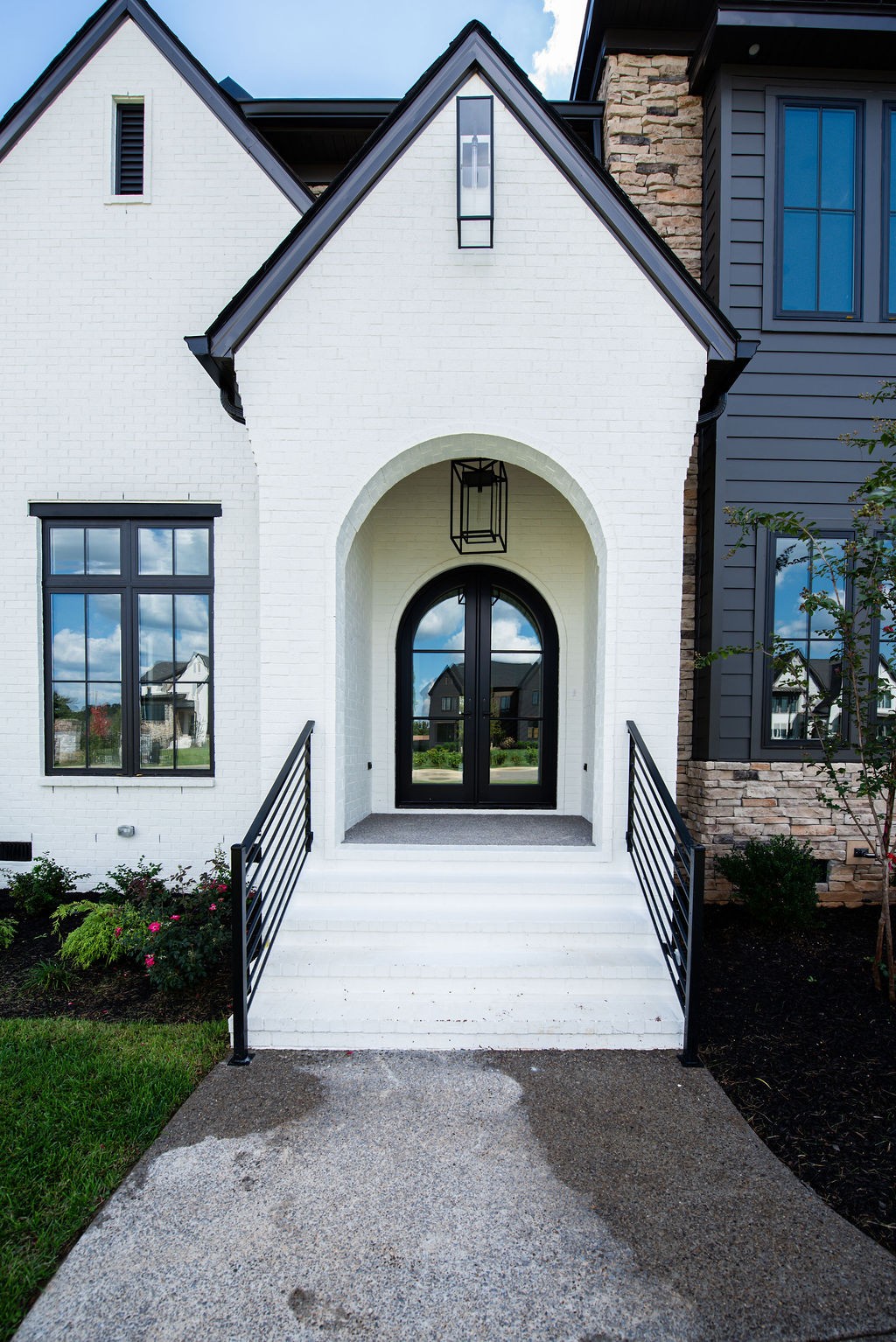 105 Autumn Breeze Dr