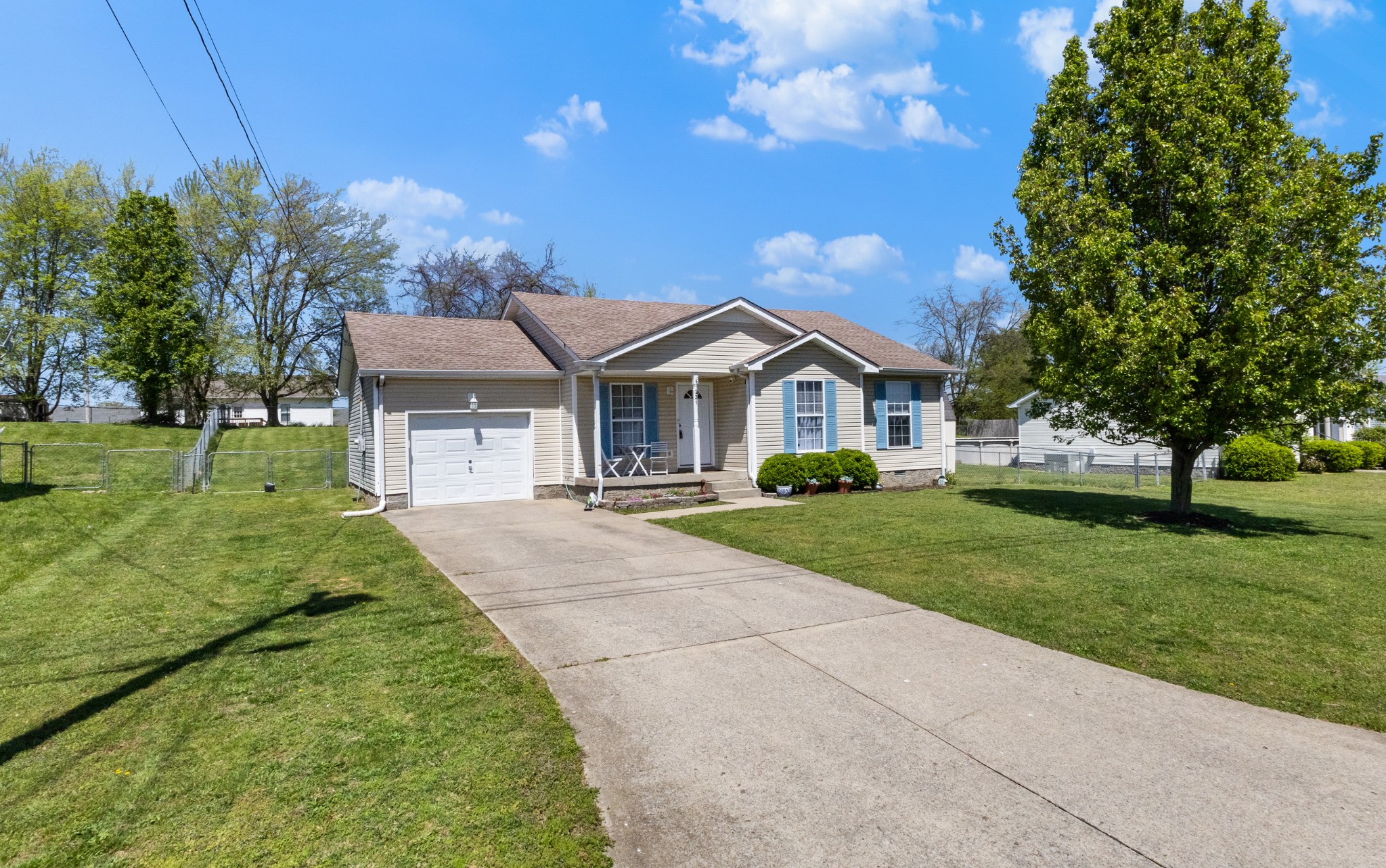 231 Golden Pond Ave