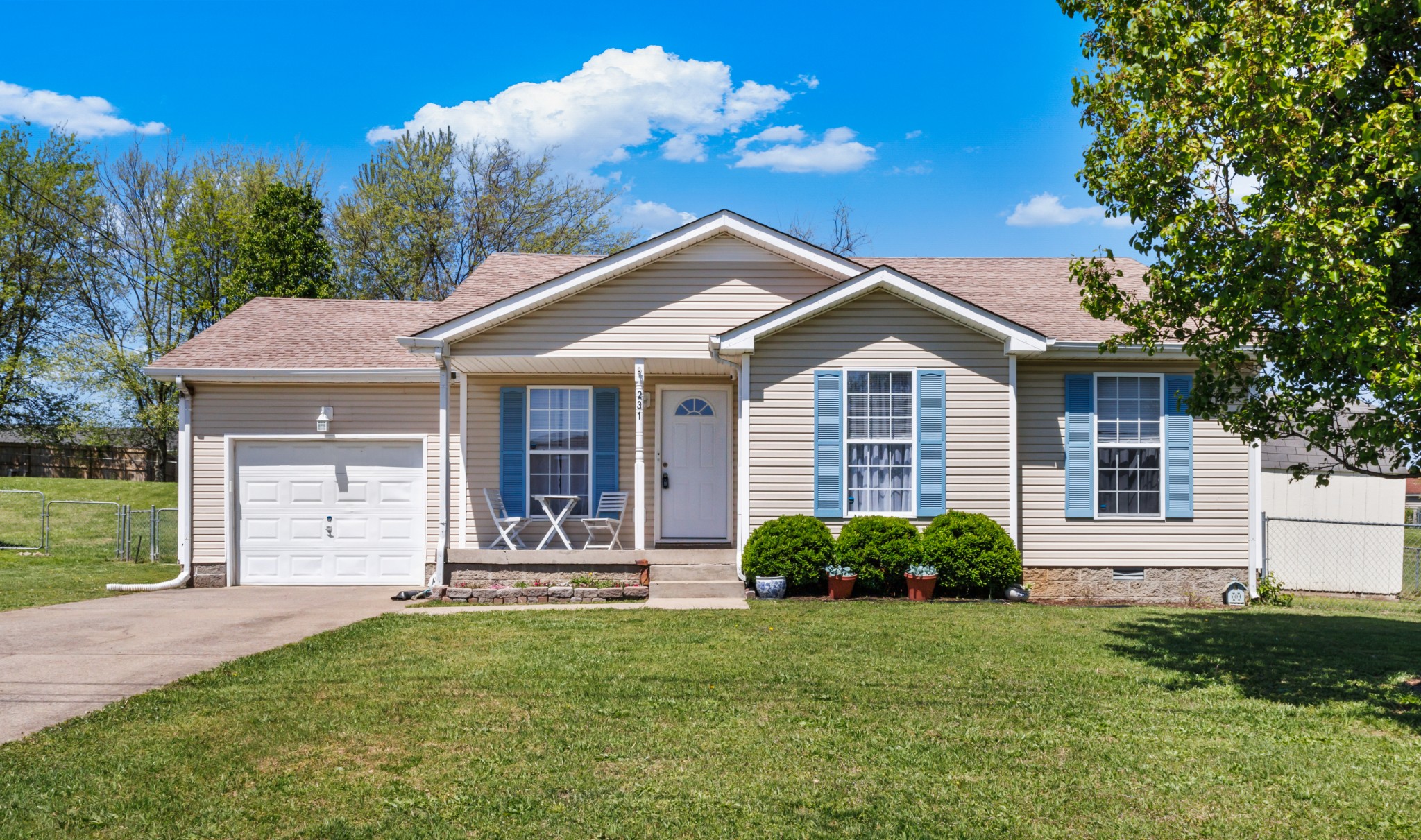 231 Golden Pond Ave