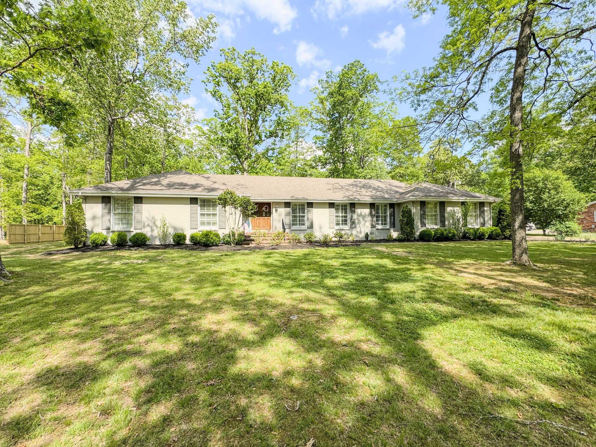 1506 Hillwood Cir