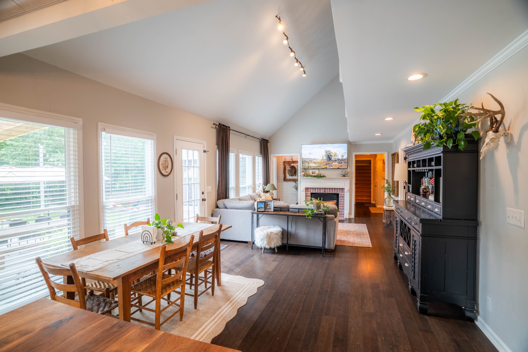 1419 Shagbark Trl