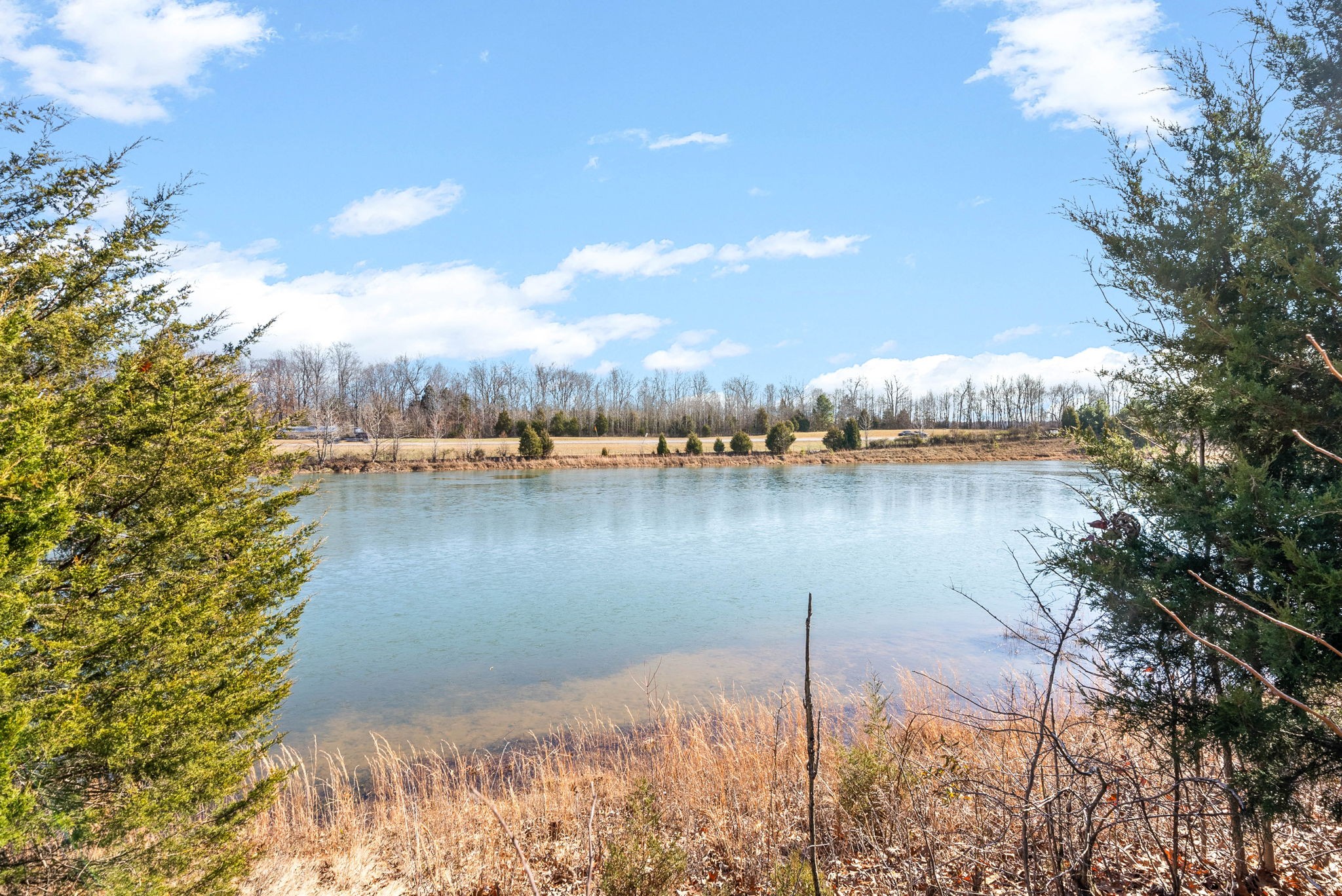 Clarksville, Tennessee 37042, United States, 4 Bedrooms Bedrooms, ,3 BathroomsBathrooms,Residential,Pending,18409