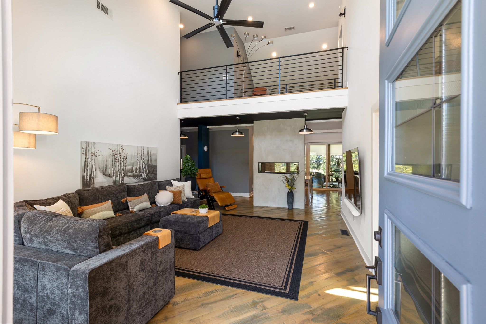 4002 Omaha Ct