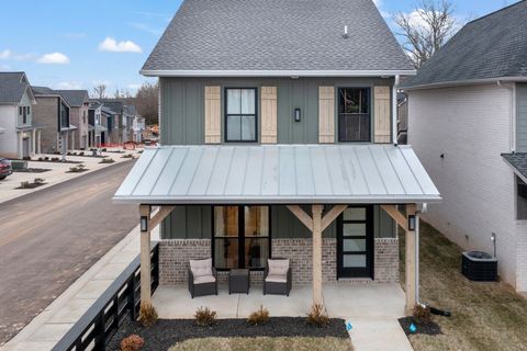 Photo of 69 Holland Park West, Clarksville, TN 37043 (MLS # 3062134)