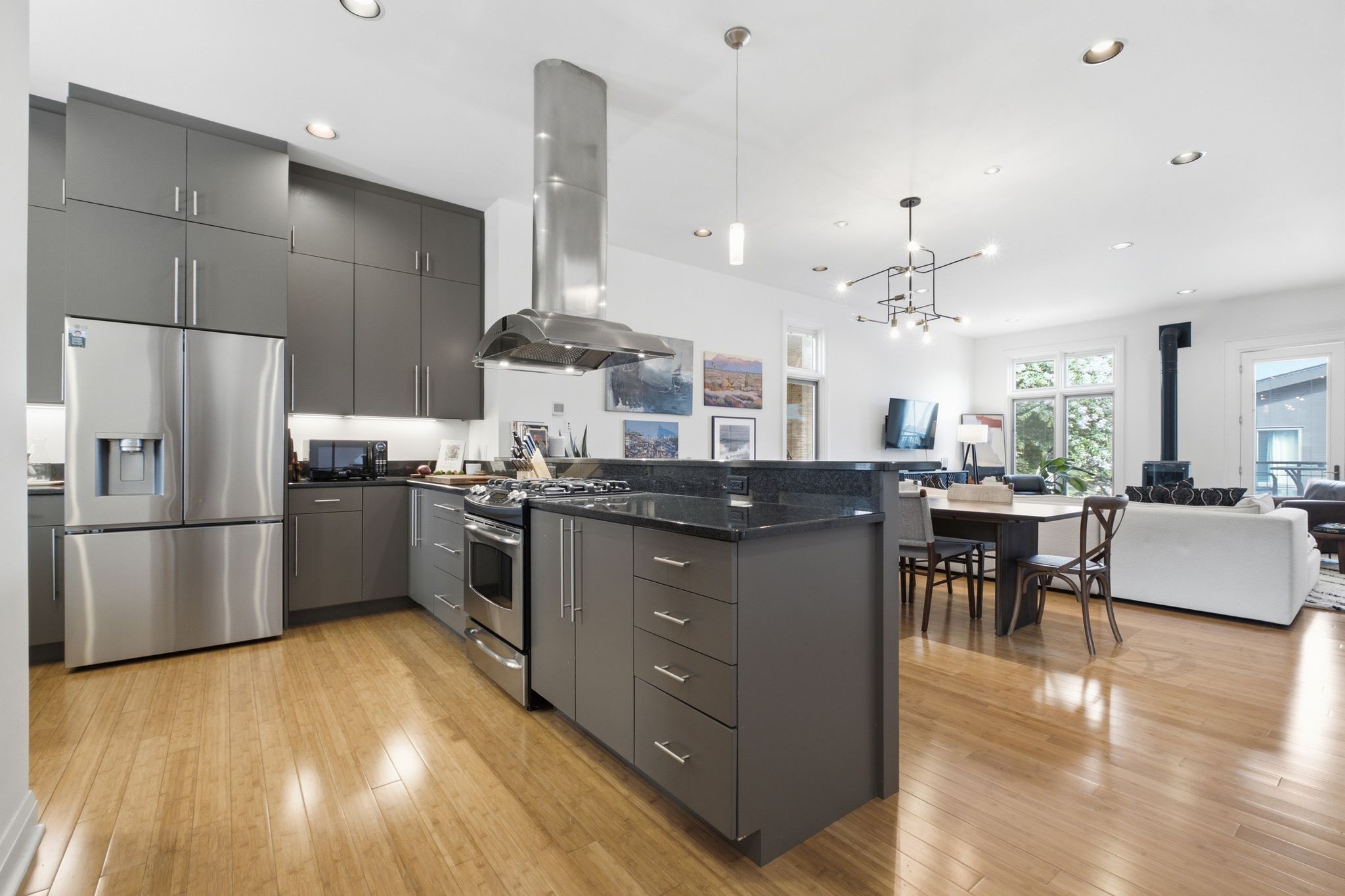 334 Van Buren St