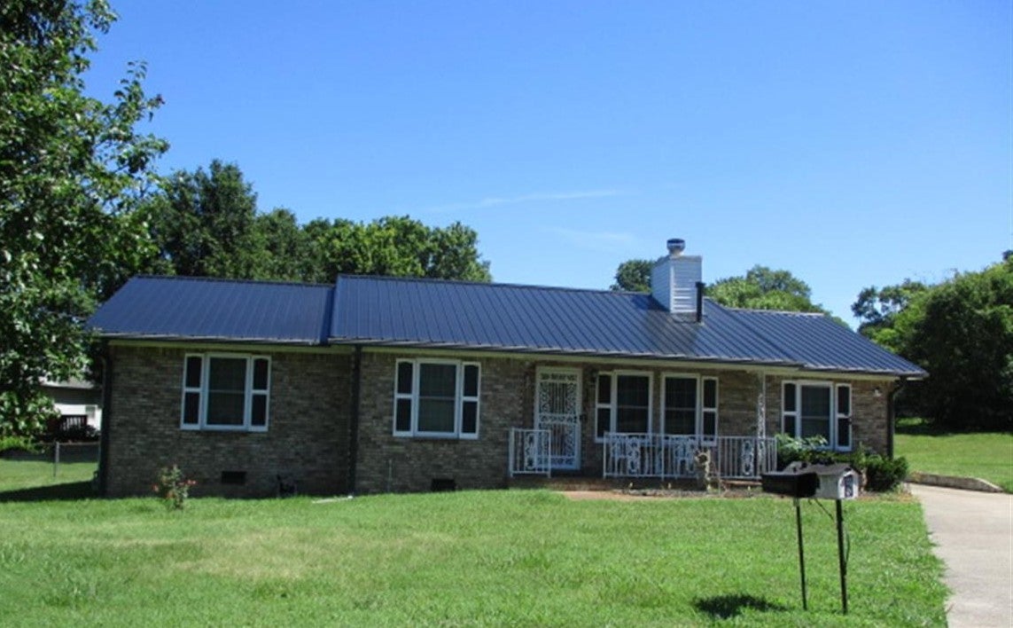 3-bed listing at 1404 Navaho Ct, Nashville