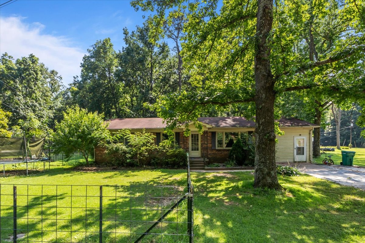106 Ulcer Hollow Rd