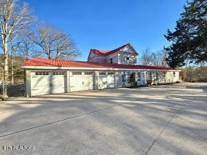 141 Leslie Drive