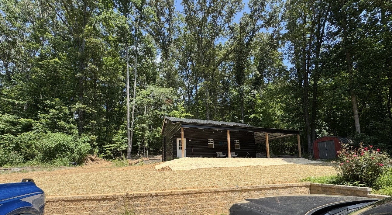 9056 Taylor Cemetery Rd