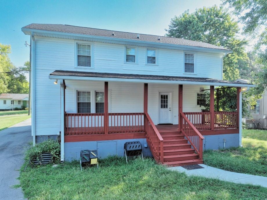 4-bed home for sale in Old Hickory, TN 37138, 102 Becker Ave 102 Becker Ave, Old Hickory TN 37138 4-bed home, photo 4 of 37