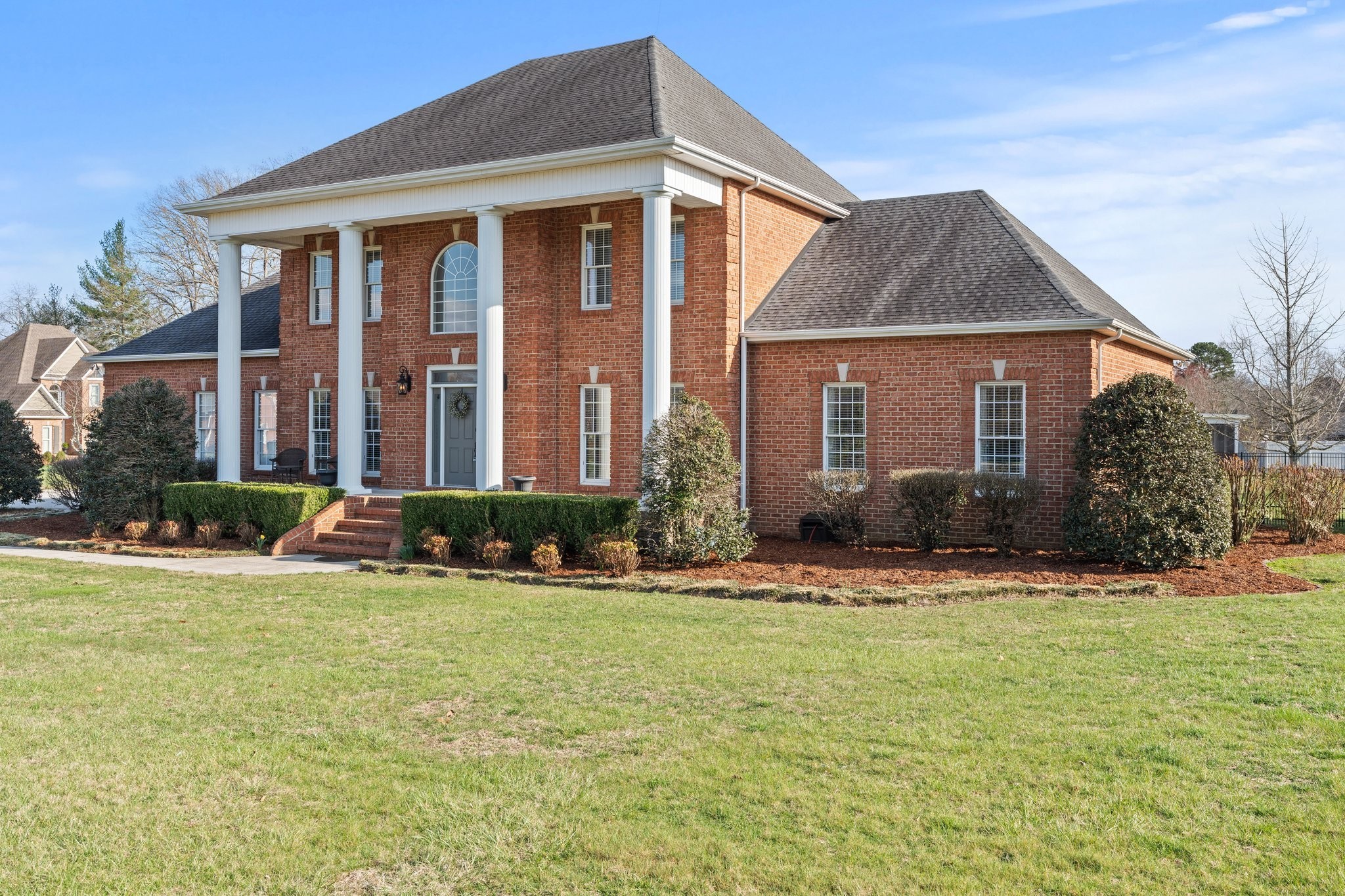 104 FAIRWAYS BLVD W