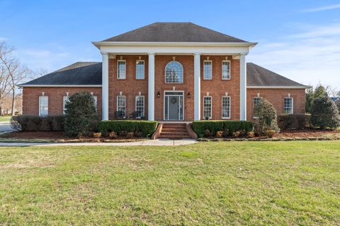 104 FAIRWAYS BLVD W Tullahoma TN 37388