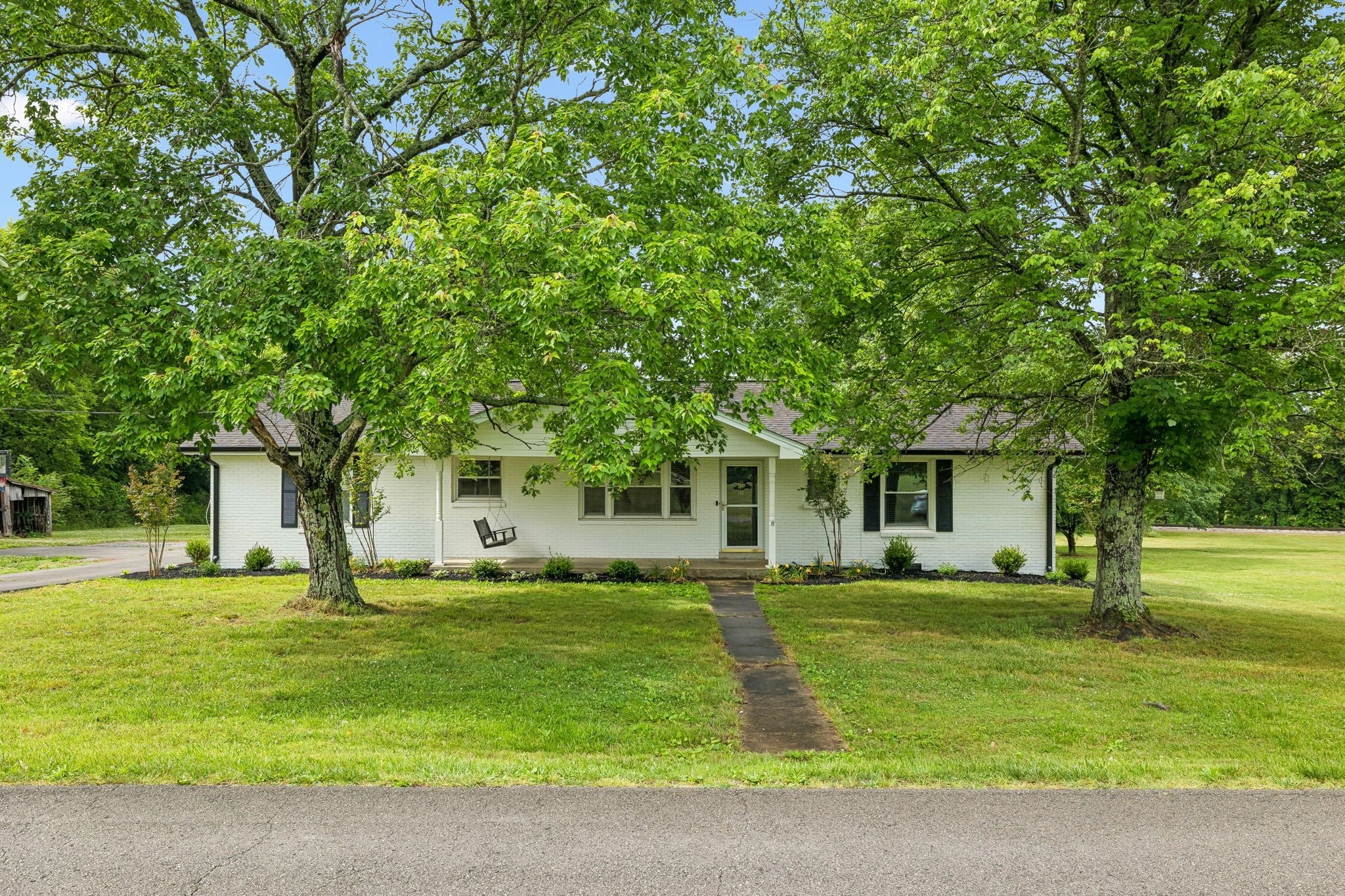 174 Young Rd