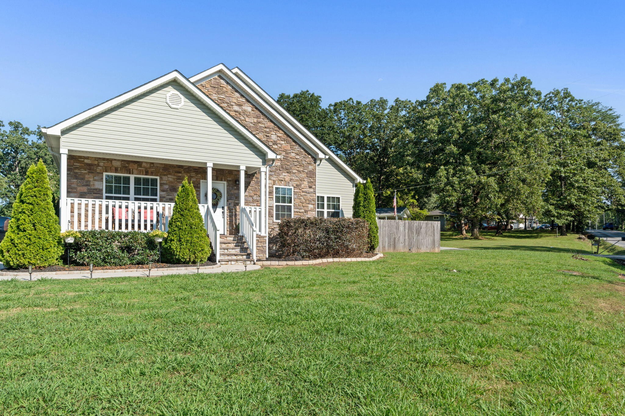 8185 Iris Road