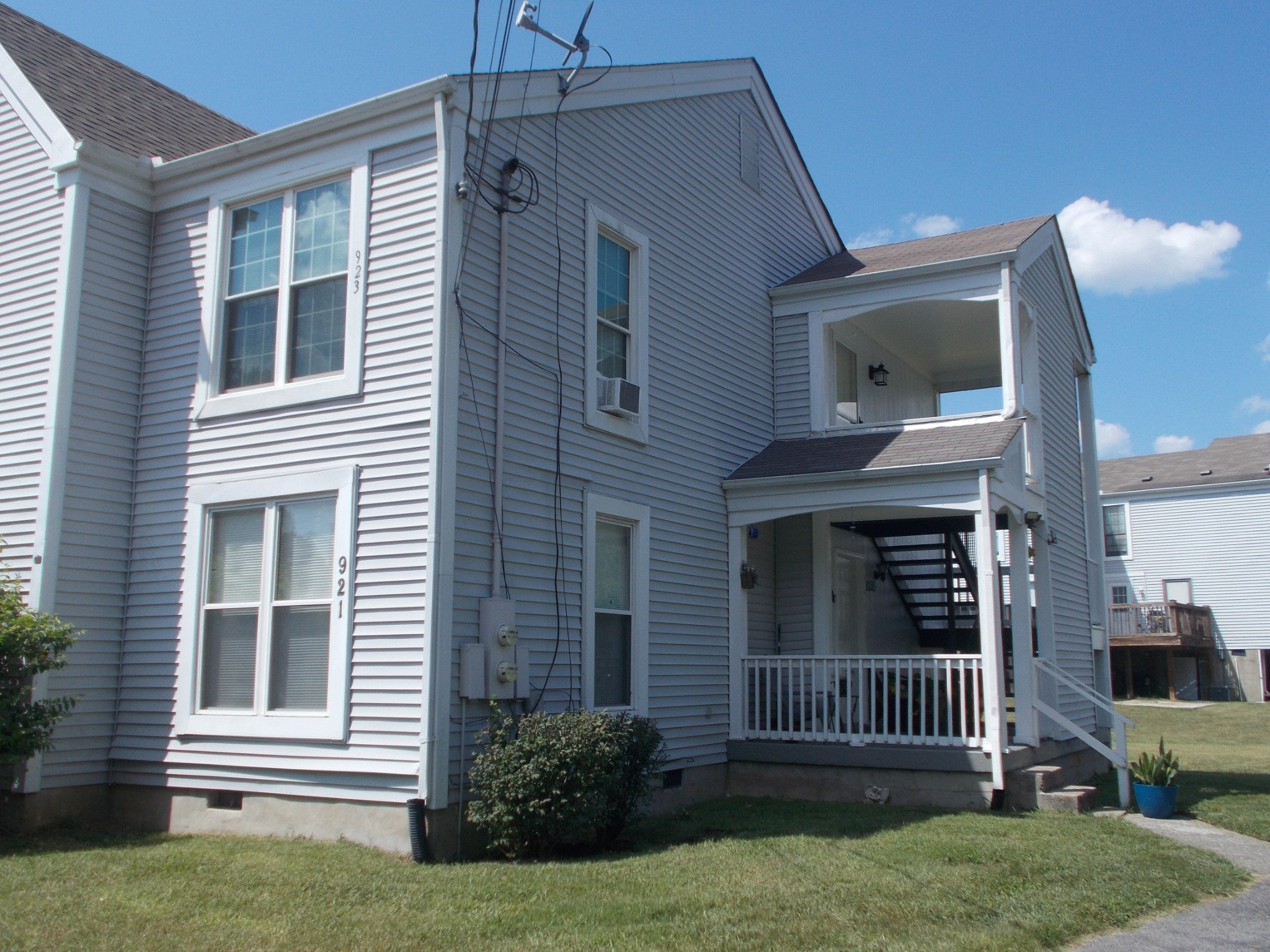 2.0-bed rental at 923 Rachels Pl