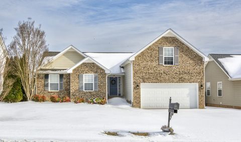 2789 Ridgepole Dr Clarksville TN 37040