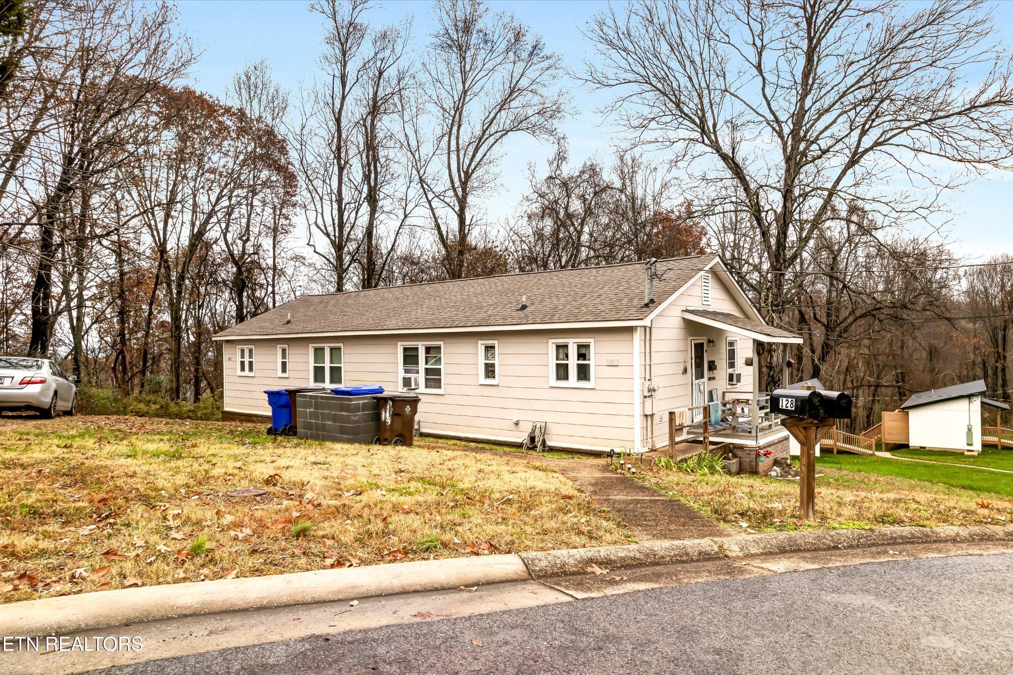 Listing image 4