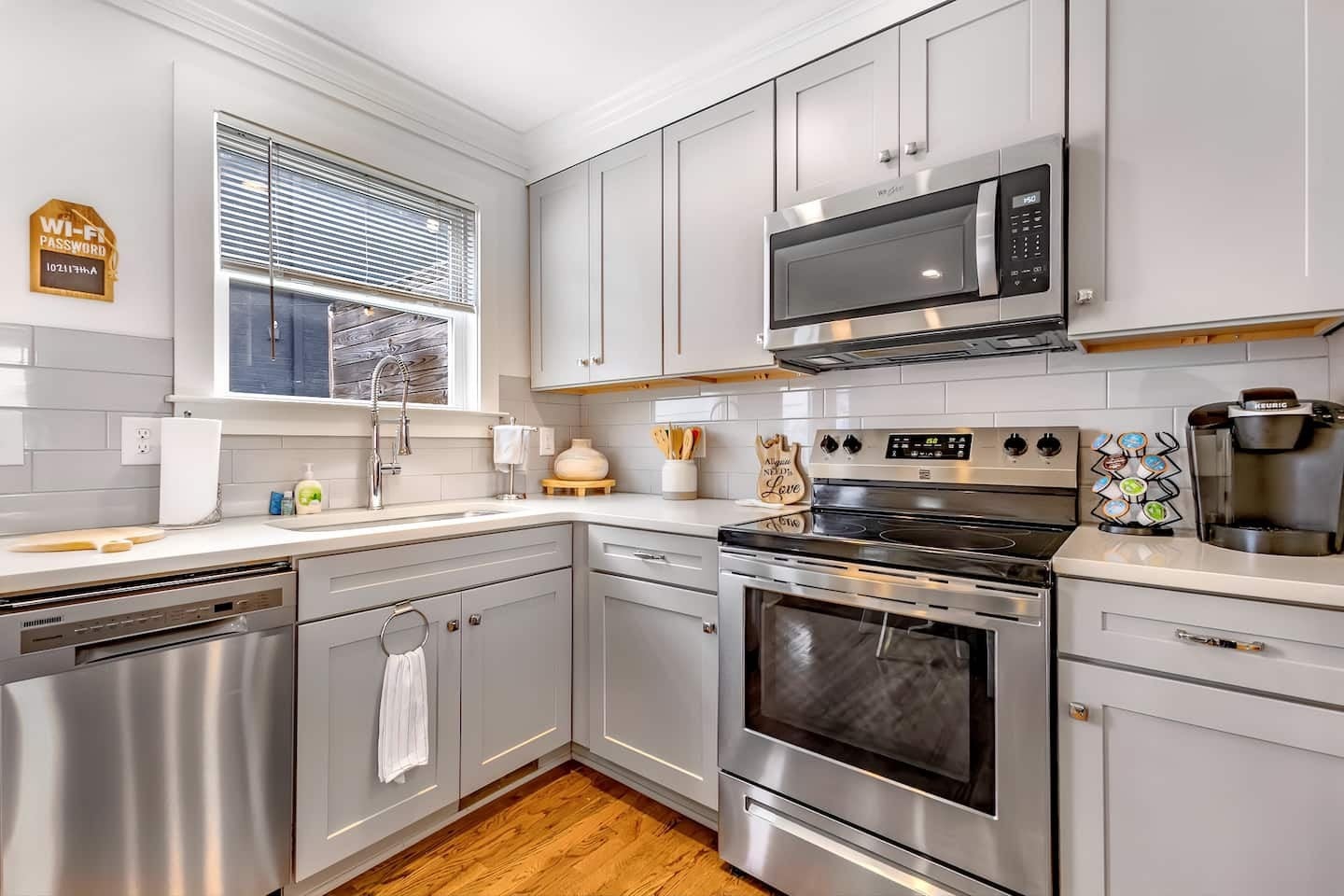 1021 17th Ave S A