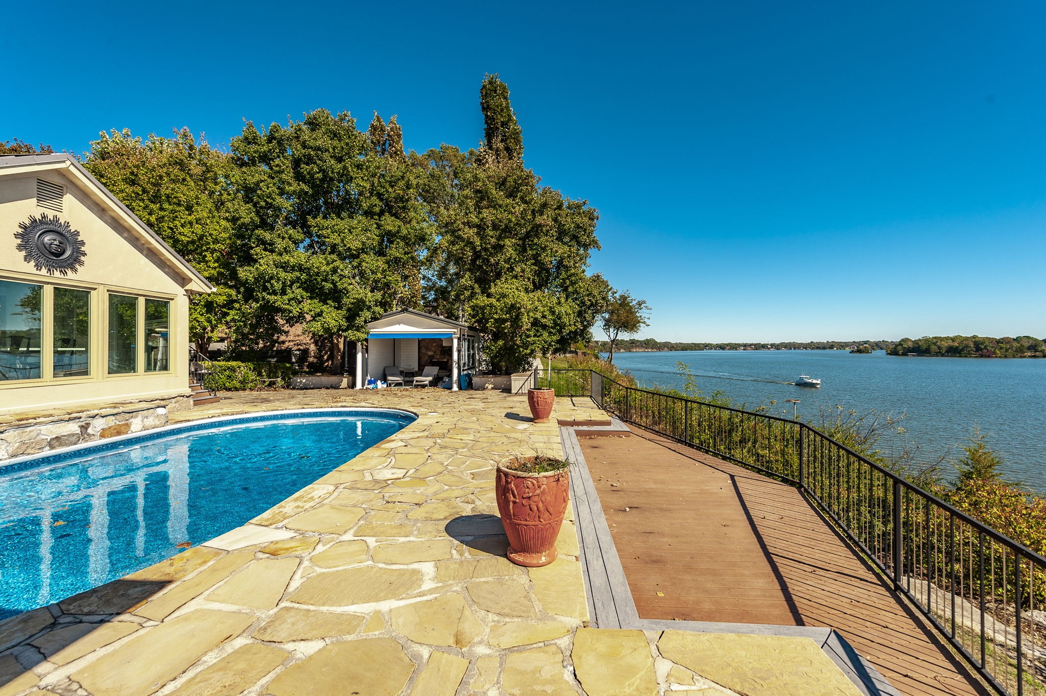 102 Bluegrass Cir