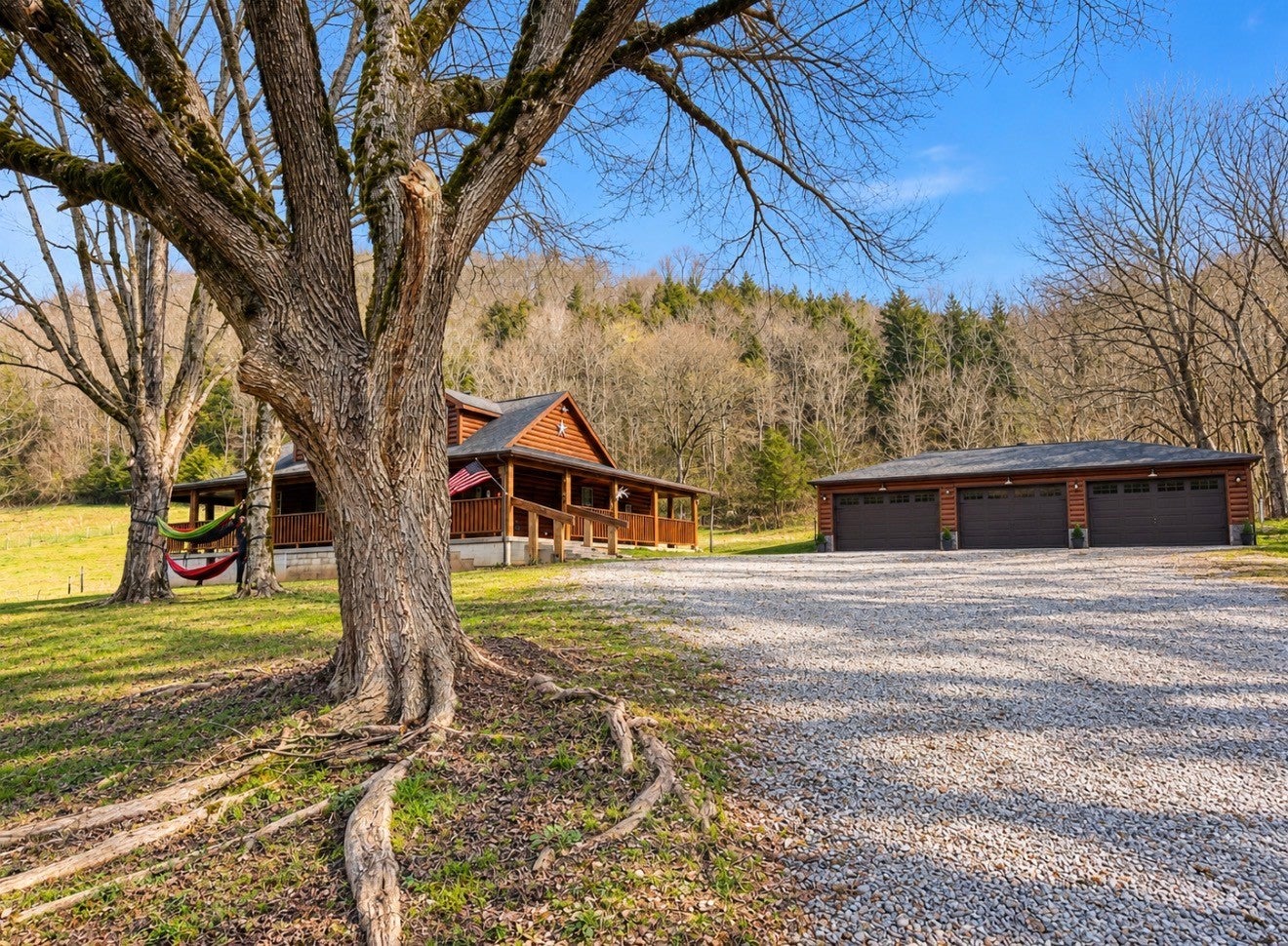 1528 Knob Creek Rd