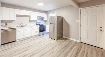 40 Carolane Dr