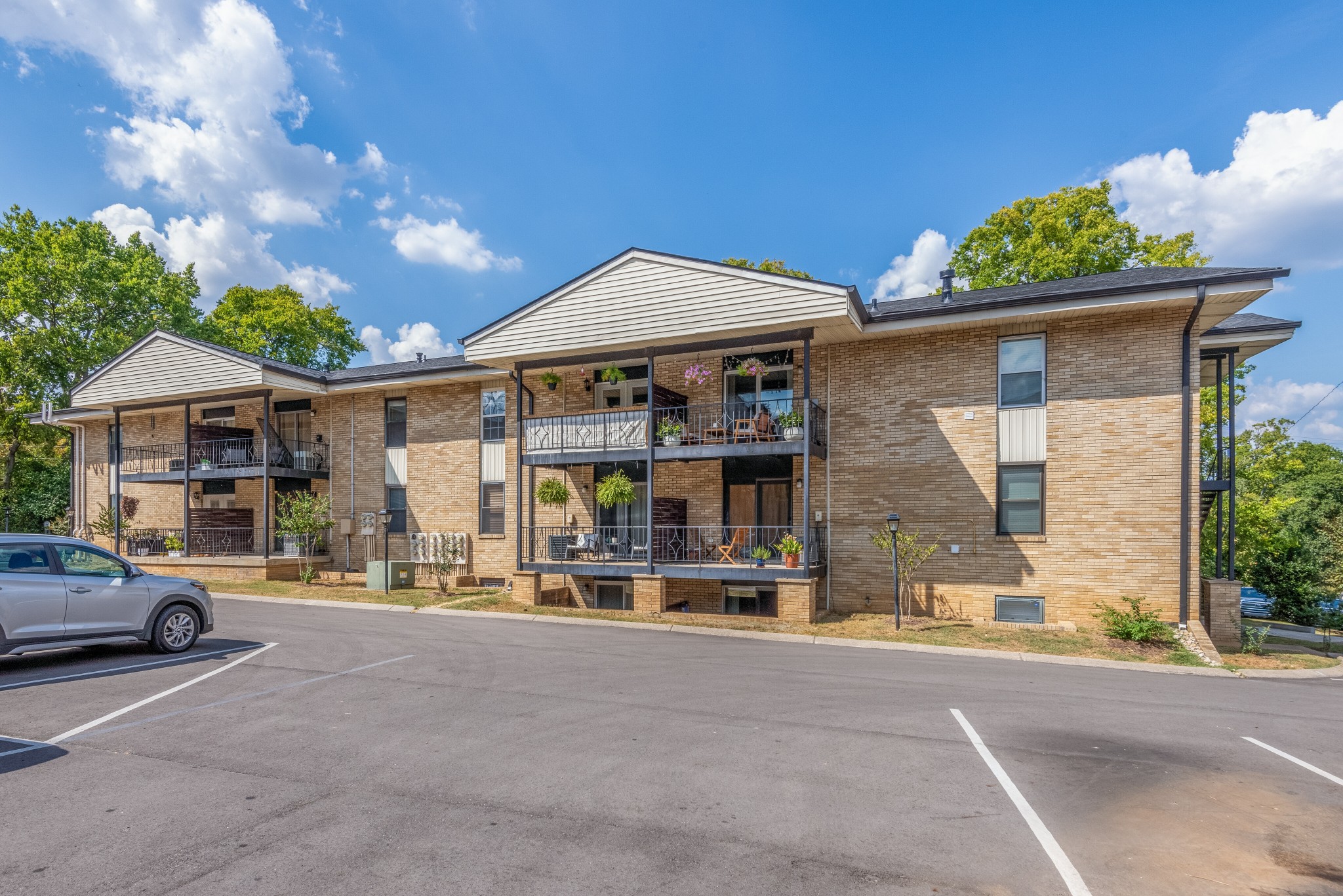 4425 Westlawn Dr C301
