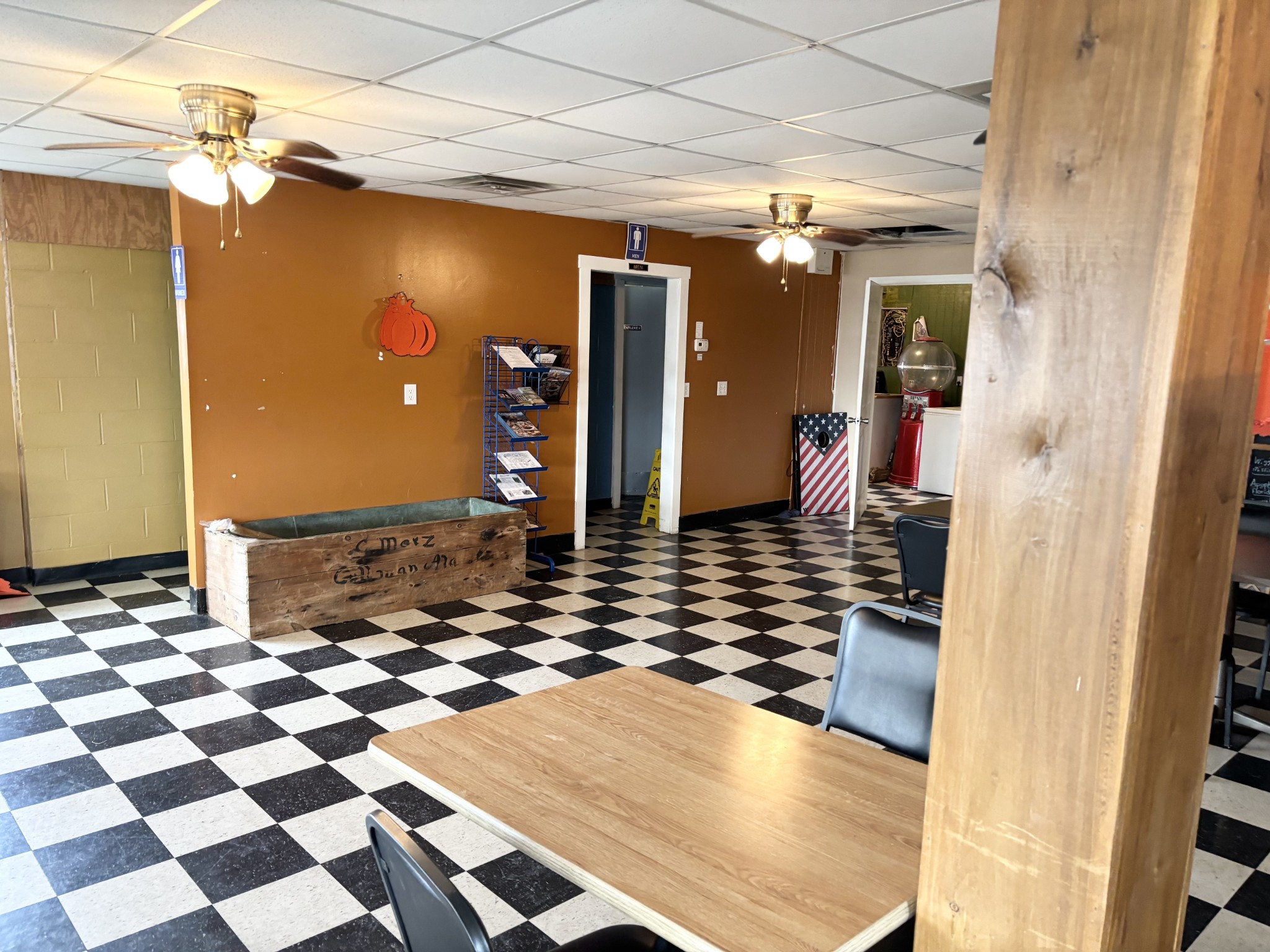 1016 Brewer Rd