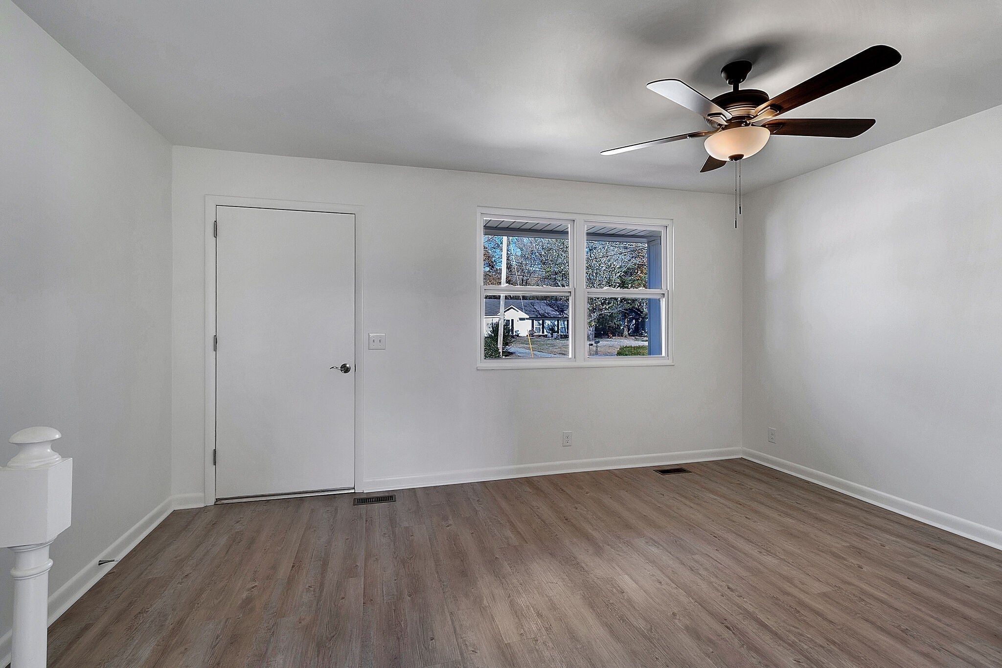 124 Grenadier Dr