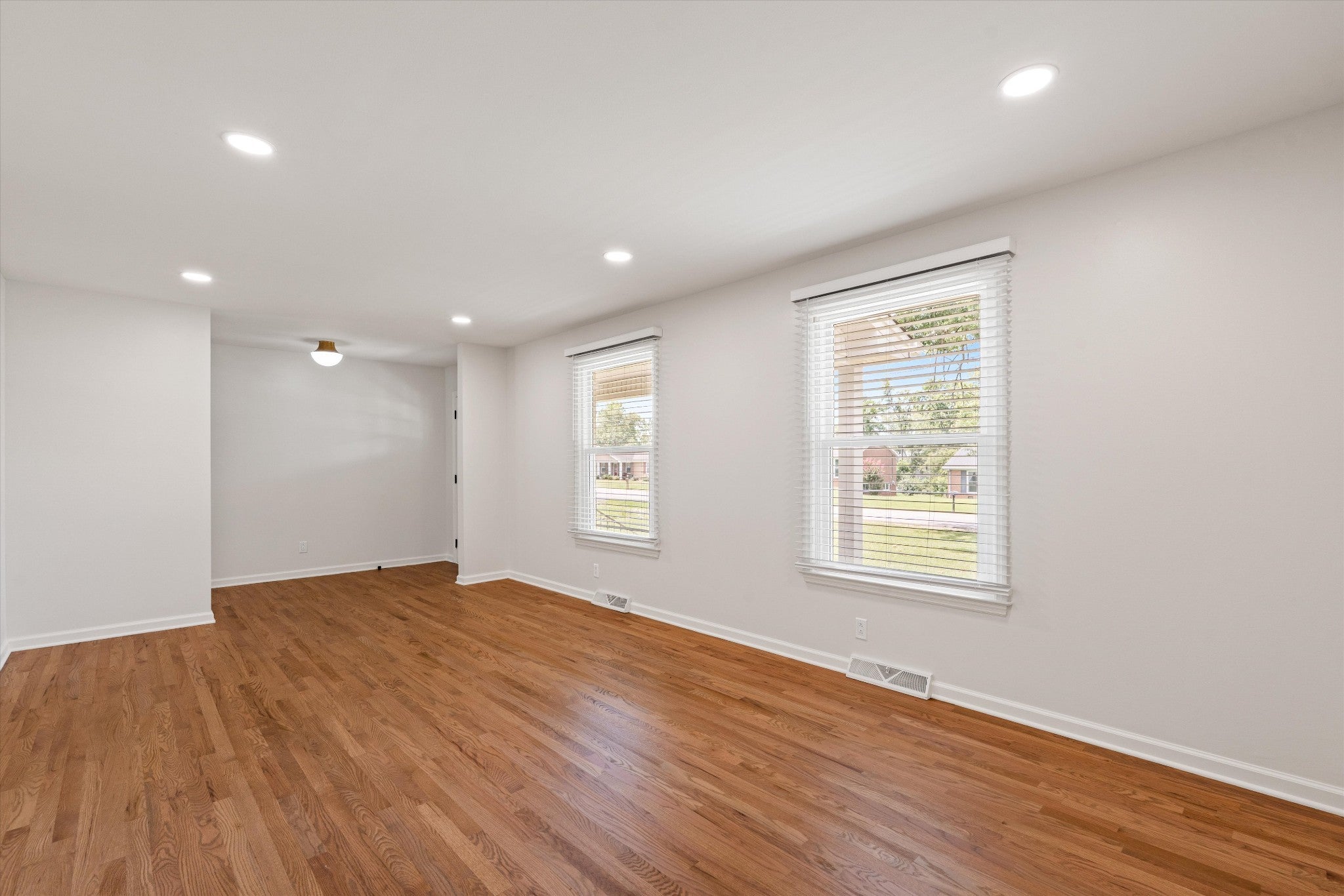 203 Oak Hill Dr