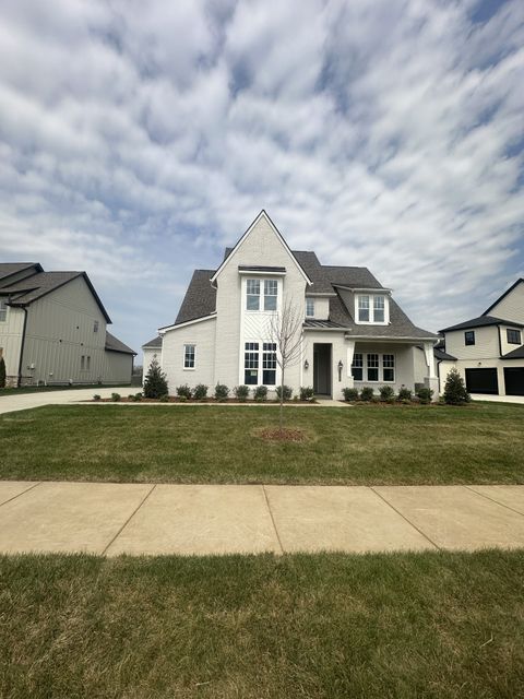 7520 Sutcliff Drive College Grove TN 37046