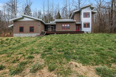 644 W Fork Road Mount Pleasant TN 38474