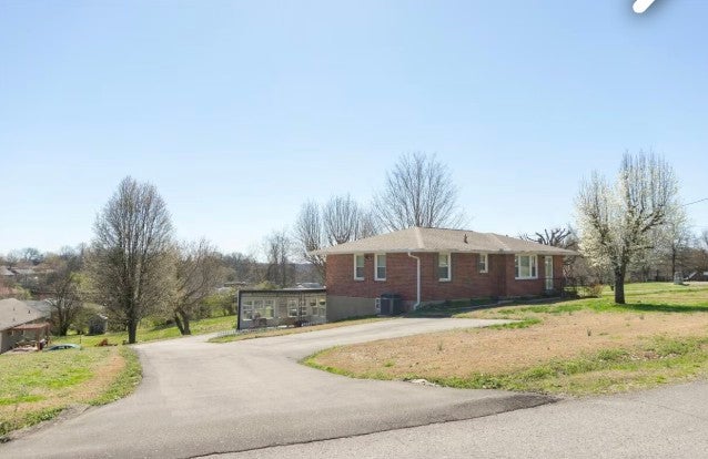 1032 Mitchell Rd