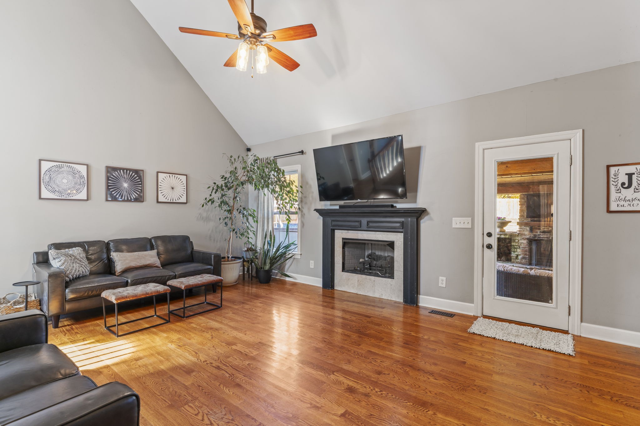 7135 Donald Wilson Dr