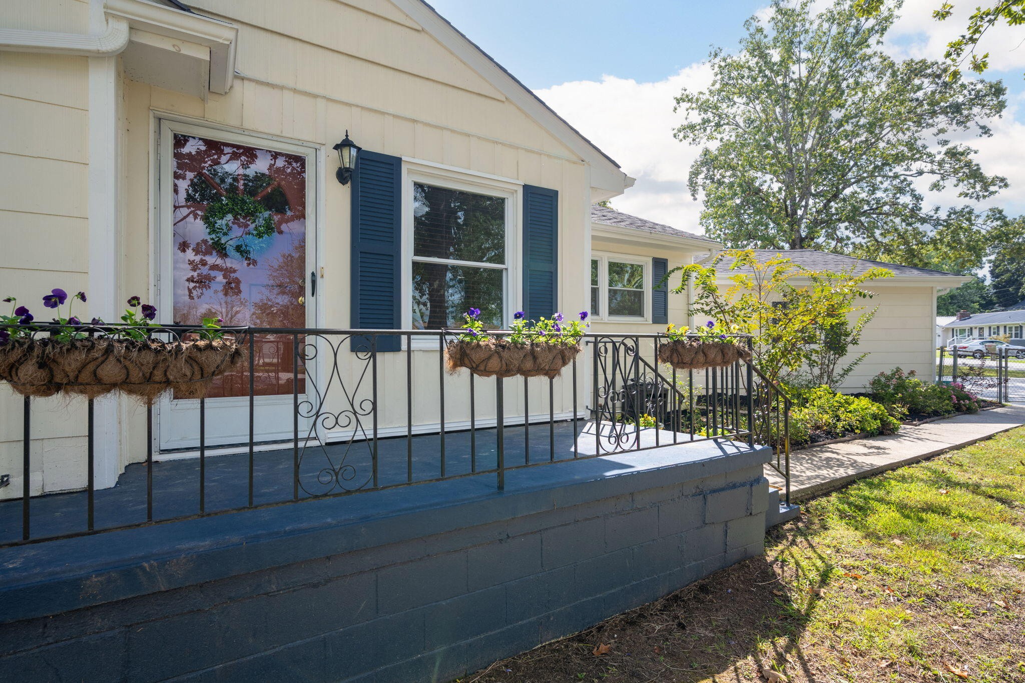 1012 Floyd Drive