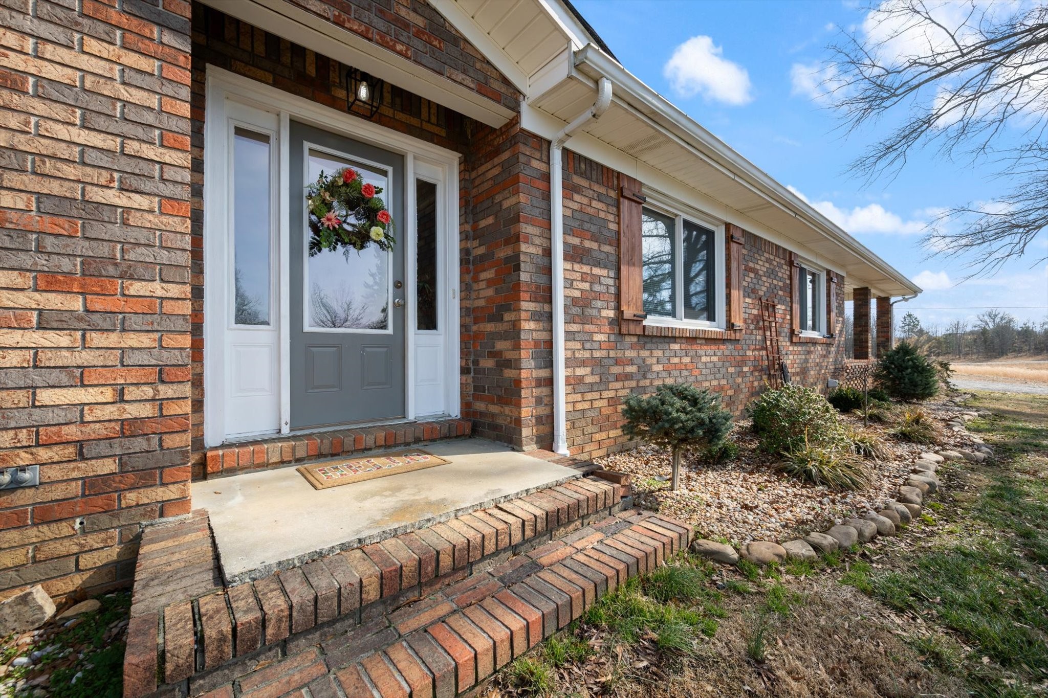 11540 Smithville Hwy