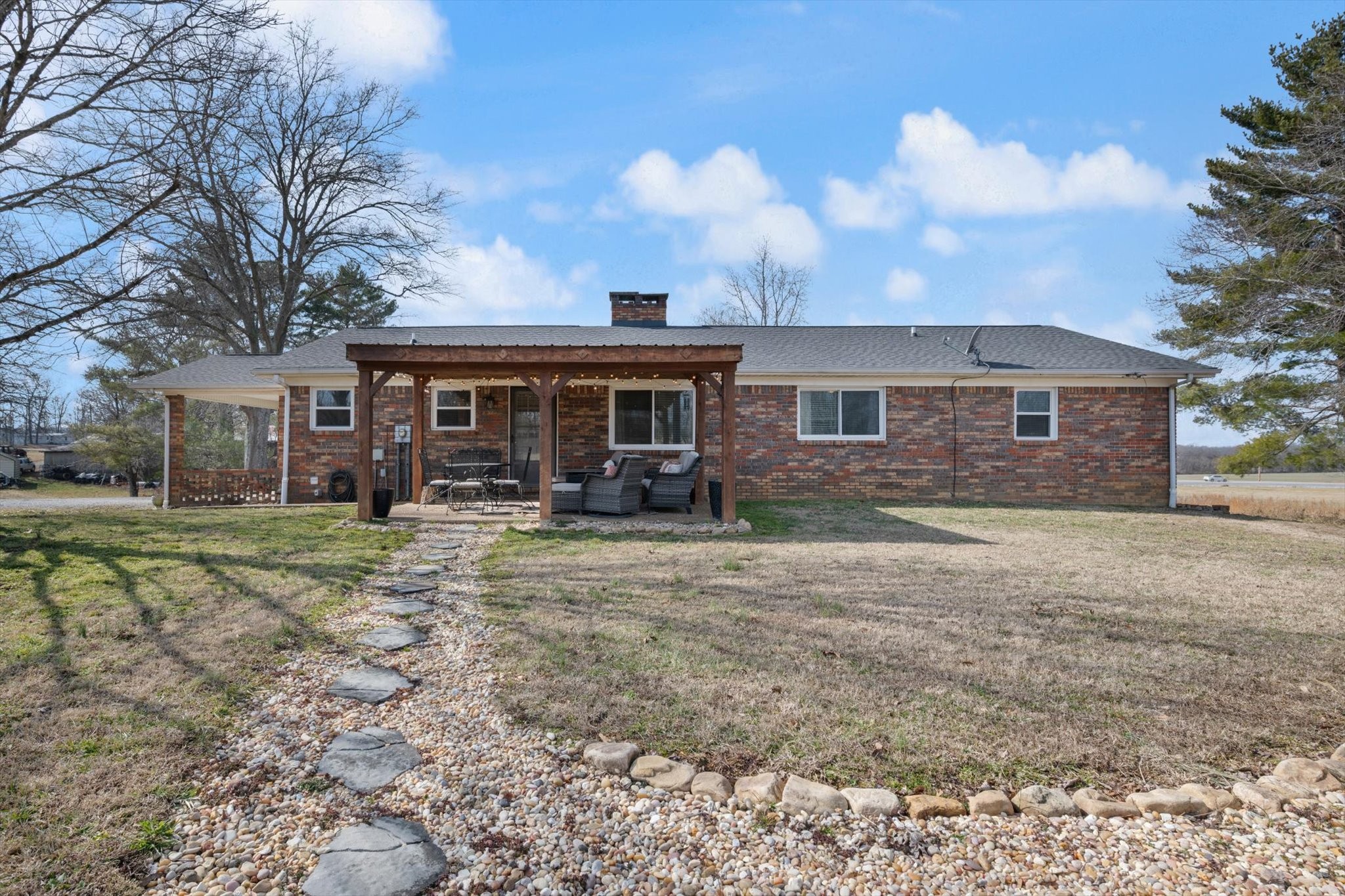 11540 Smithville Hwy