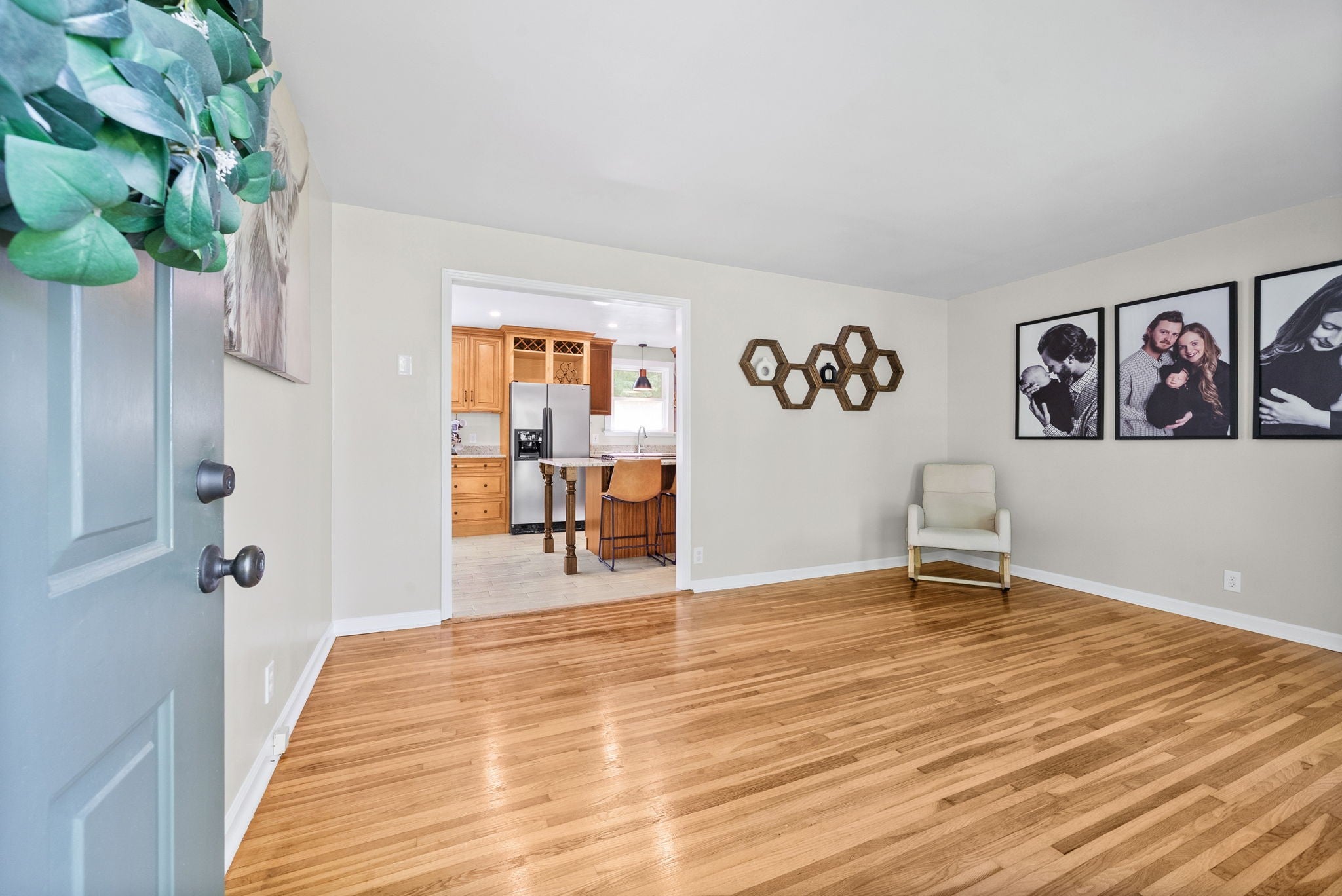 313 Hilldale Ln