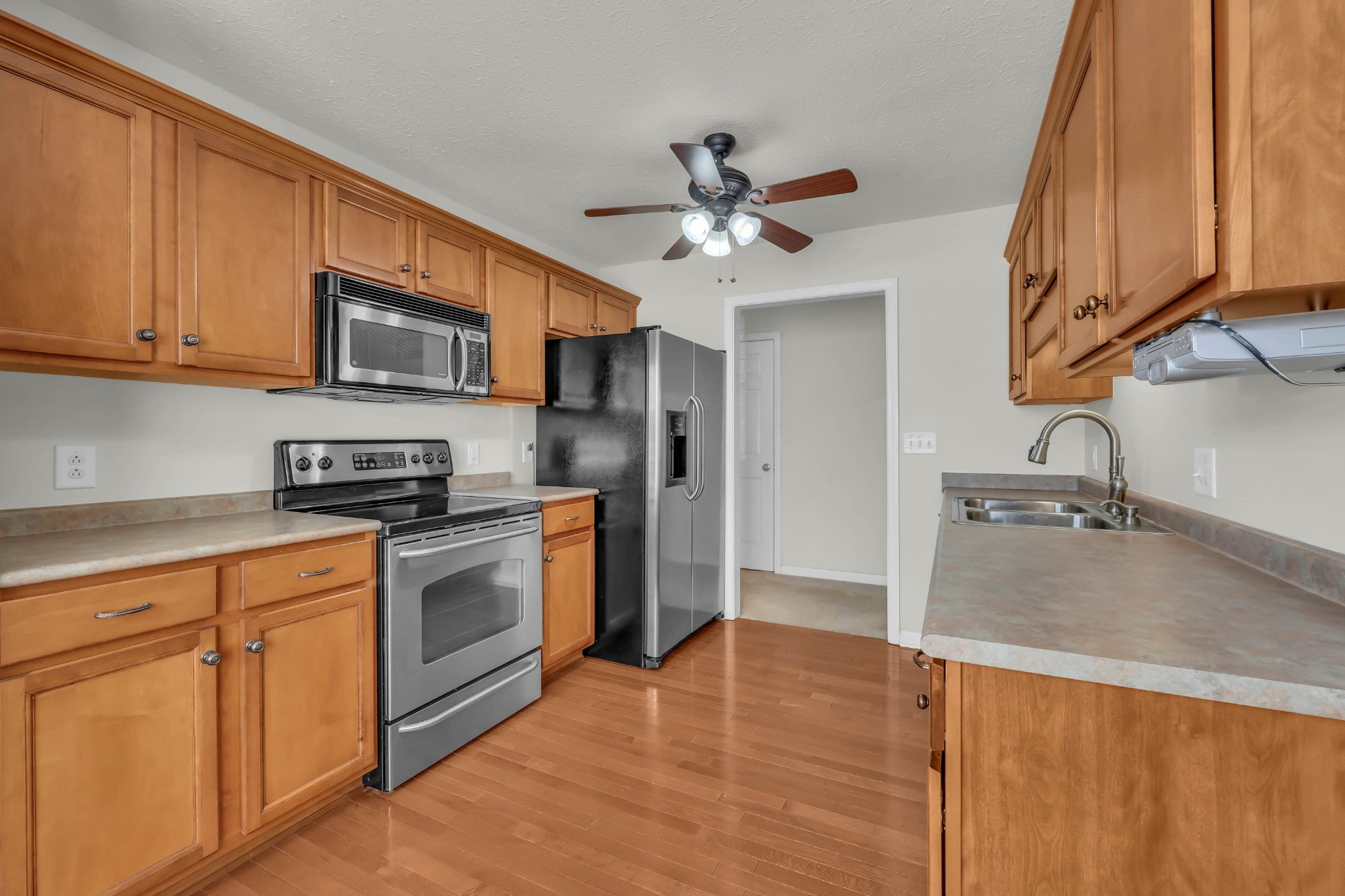 685 Superior Ln