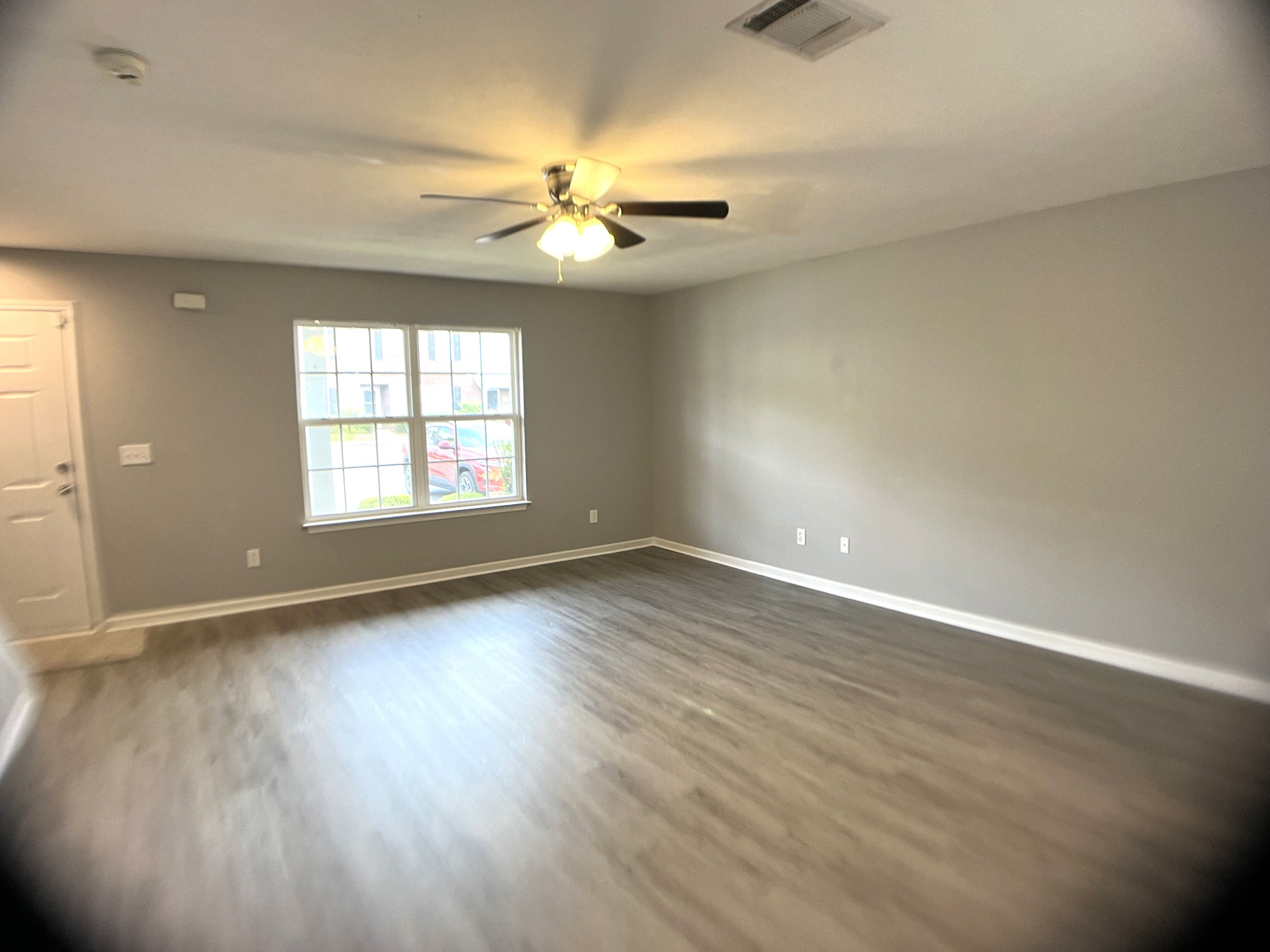 4007 George Buchanan Dr N