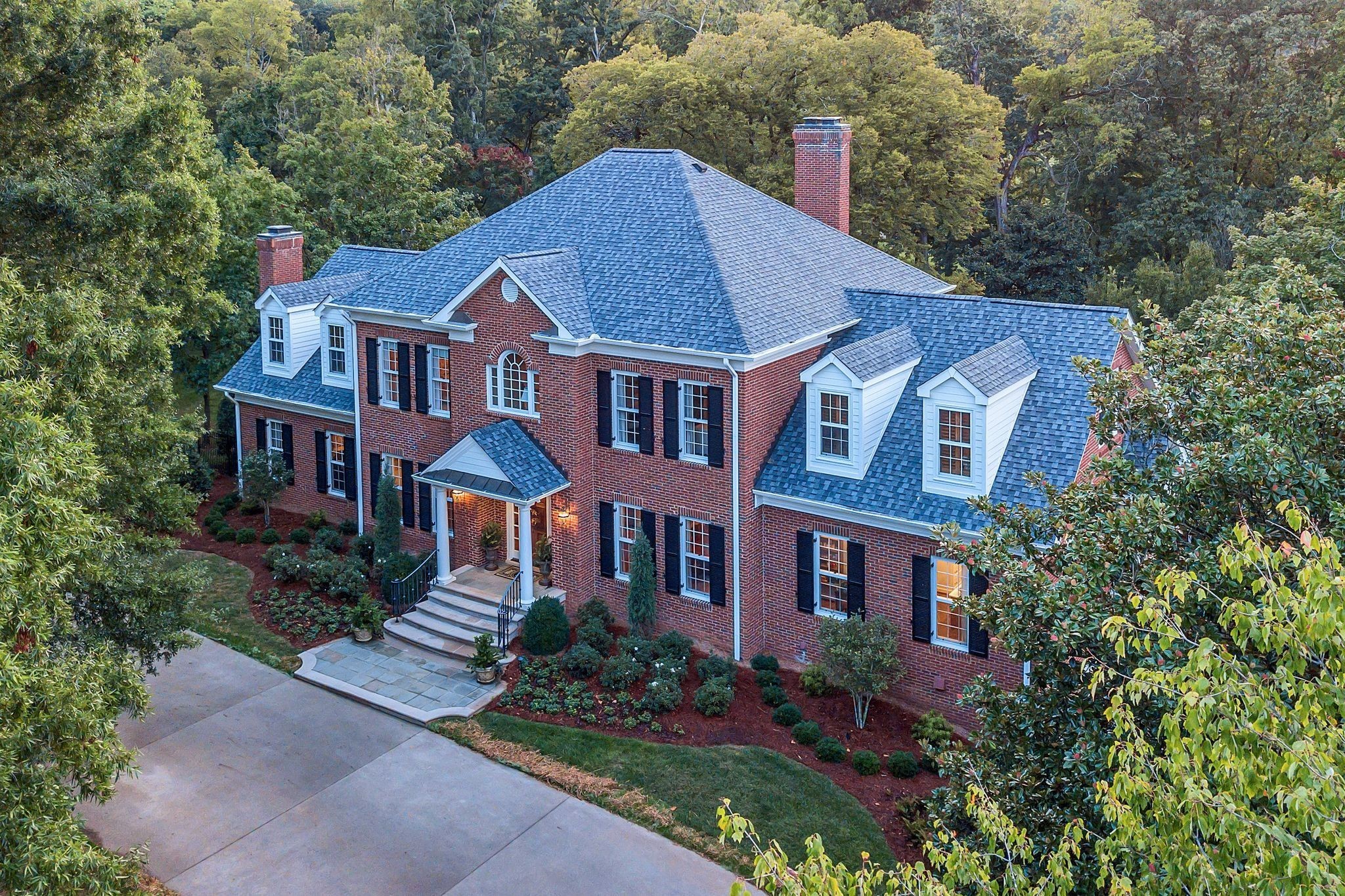 4905 Tyne Valley Blvd