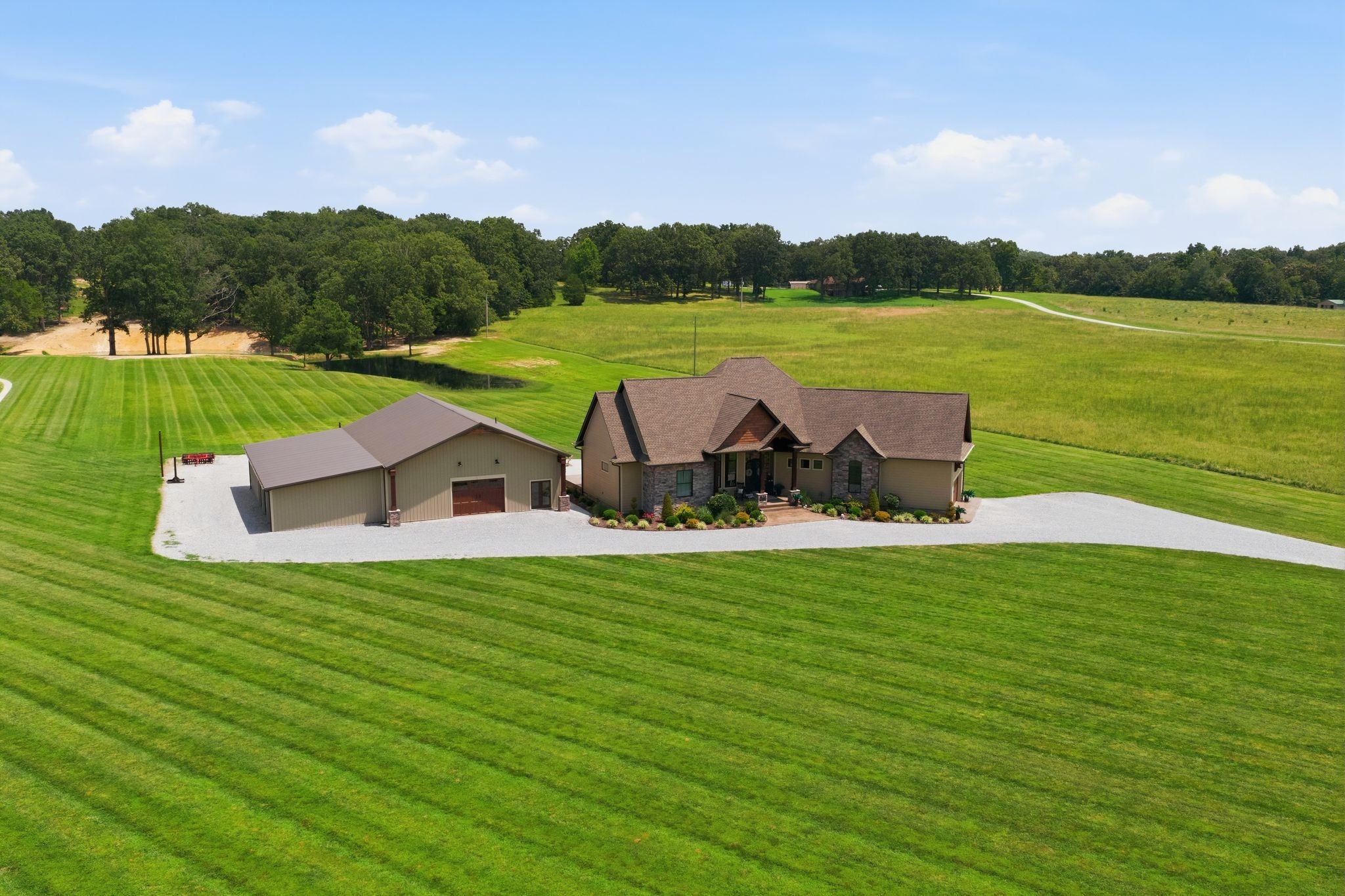 1261 Highway 48 S