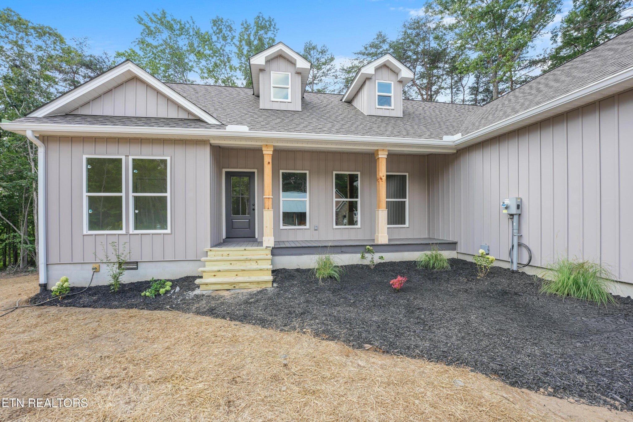 142 Creekview Court