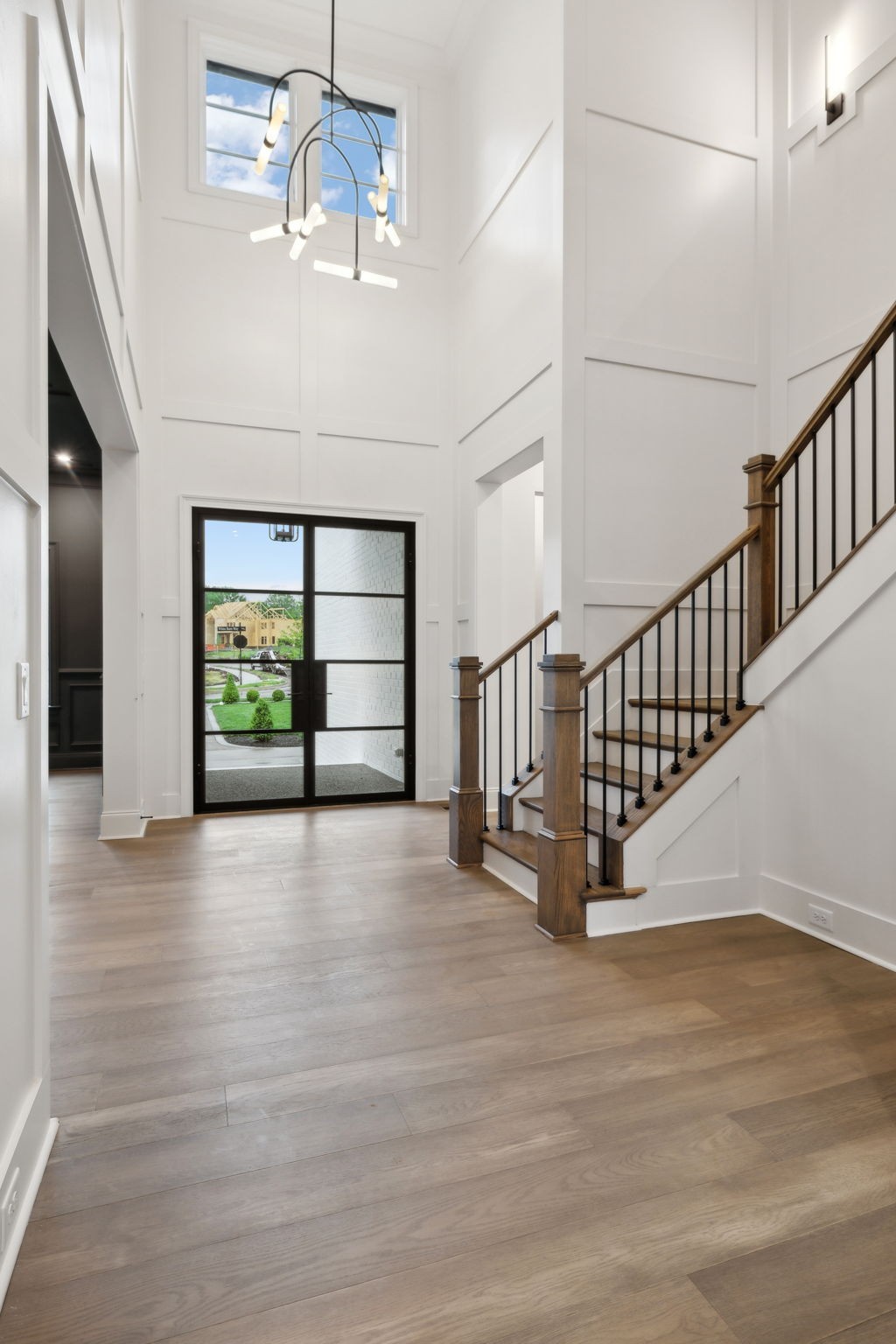 1556 White Barn