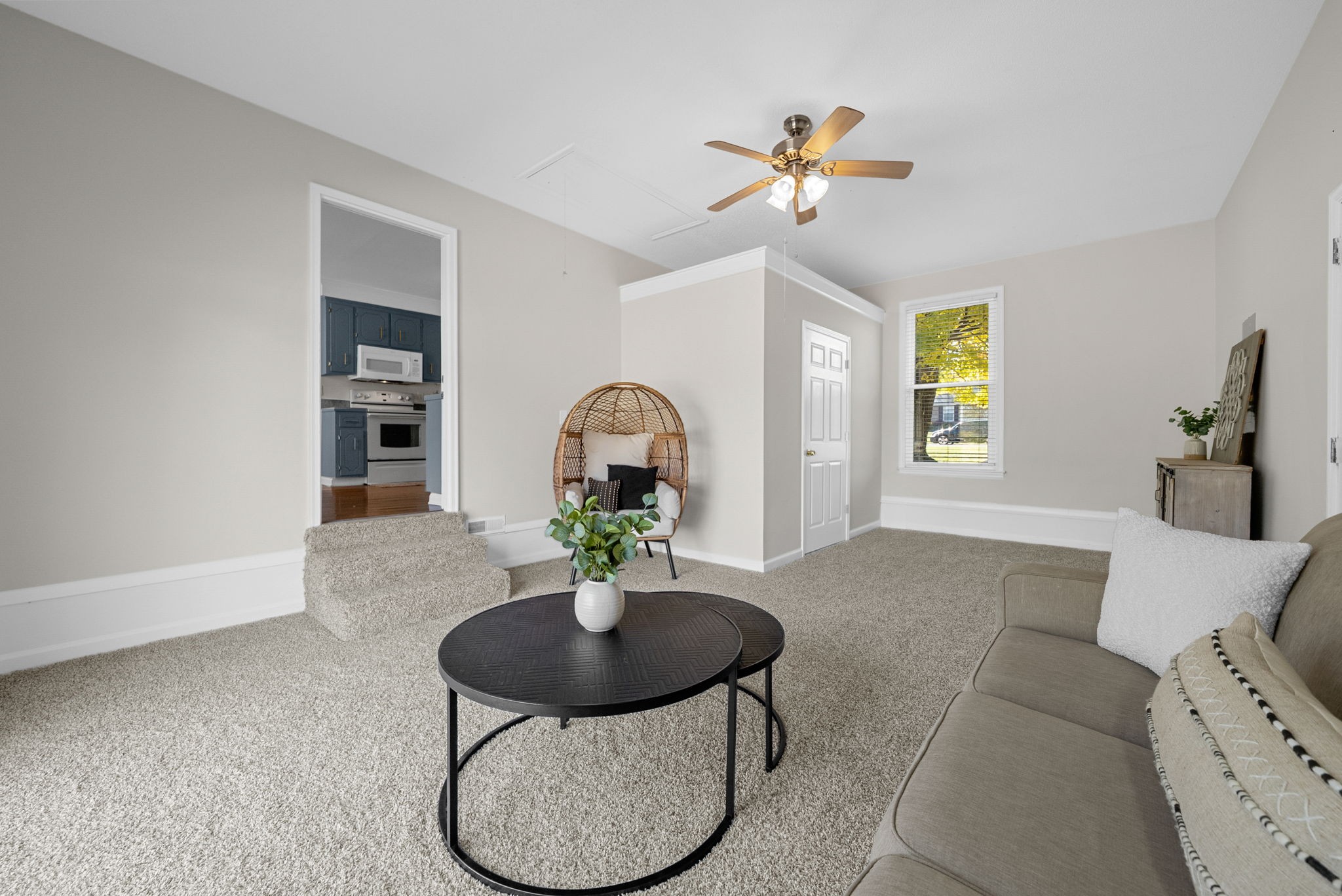 Clarksville, Tennessee 37042, United States, 3 Bedrooms Bedrooms, ,2 BathroomsBathrooms,Residential,Active,240252