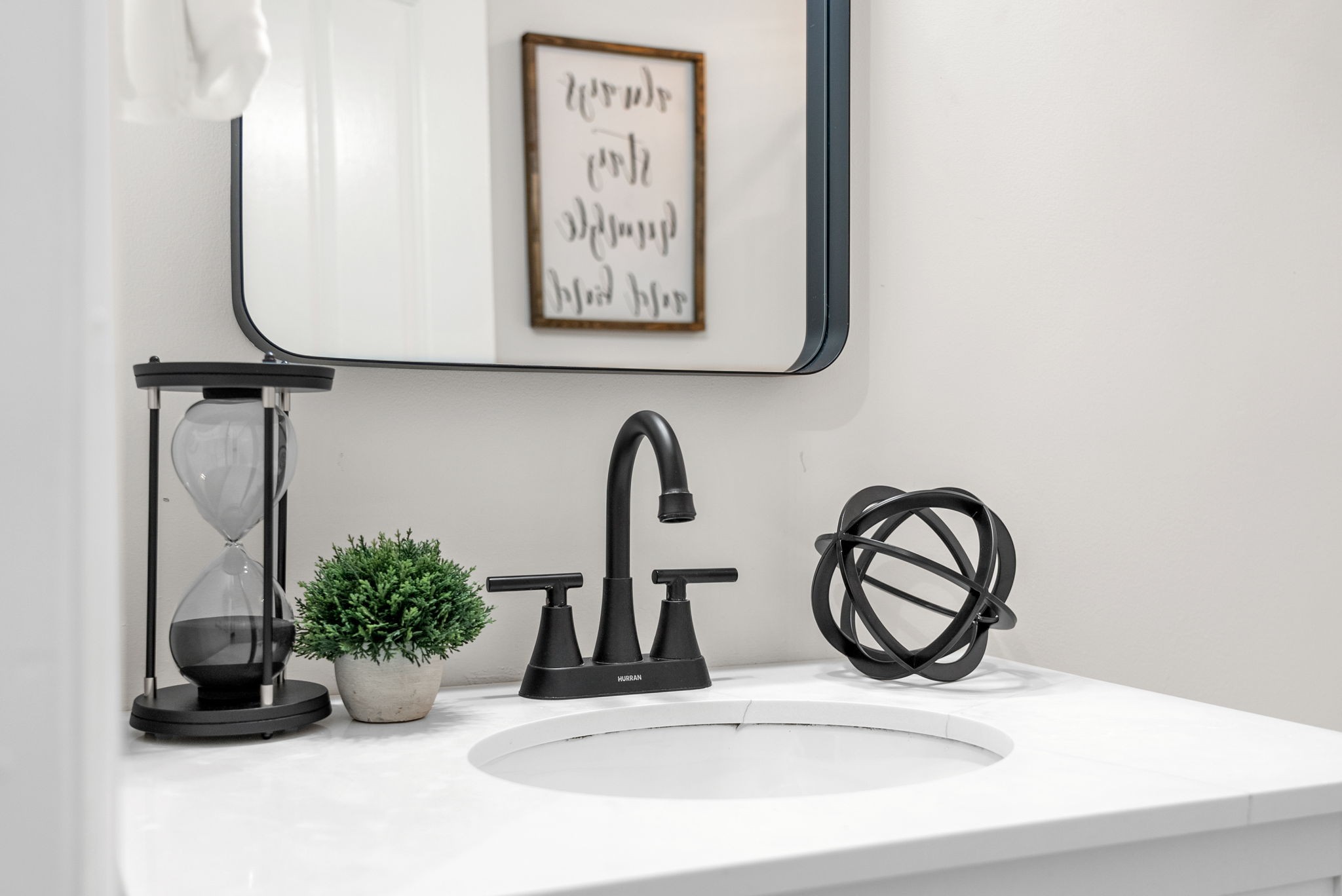 Clarksville, Tennessee 37042, United States, 3 Bedrooms Bedrooms, ,2 BathroomsBathrooms,Residential,Active,240252