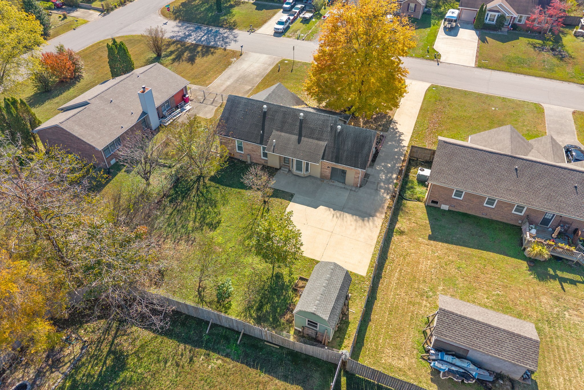 Clarksville, Tennessee 37042, United States, 3 Bedrooms Bedrooms, ,2 BathroomsBathrooms,Residential,Active,240252